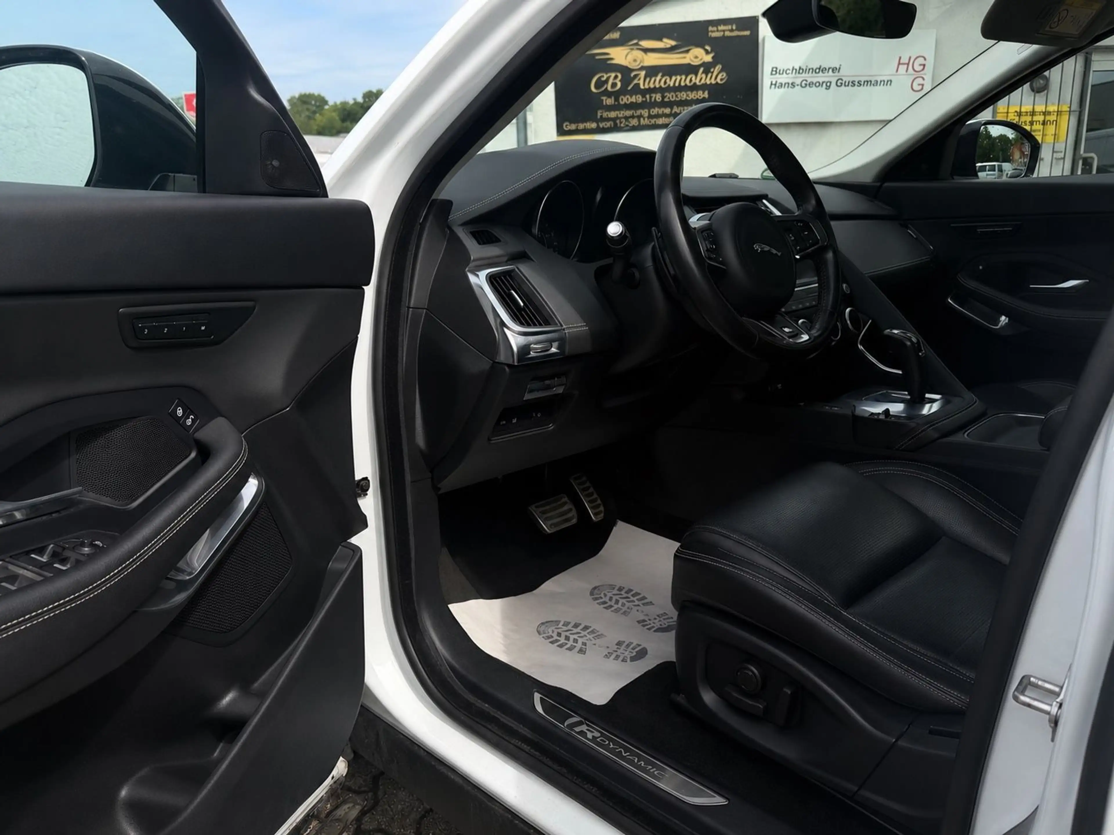 Jaguar E-Pace E-PACE R-Dynamic S AWD — photo 12