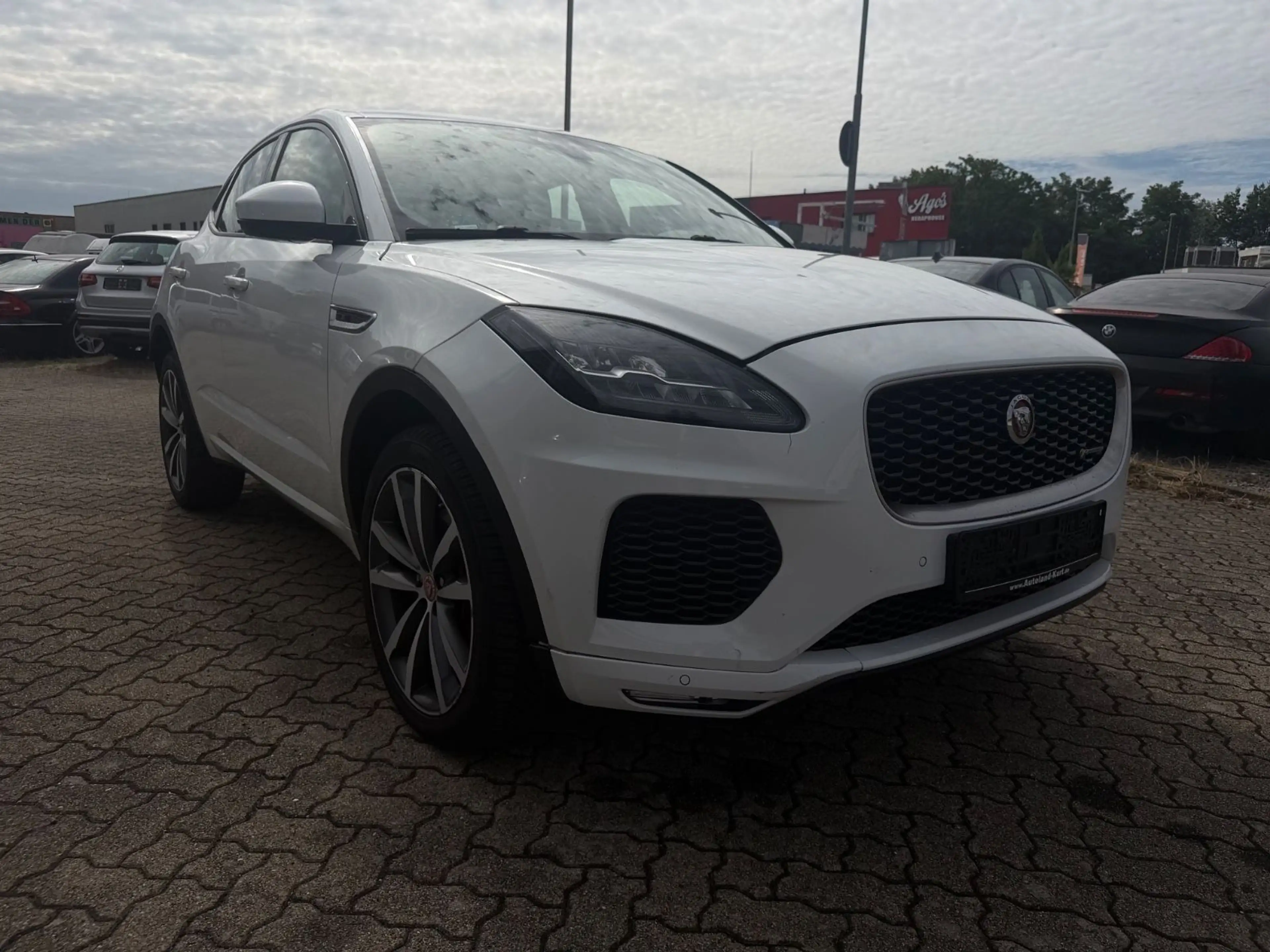 Jaguar E-Pace E-PACE R-Dynamic S AWD — photo 9