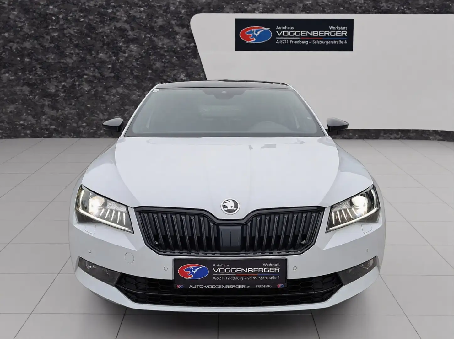 Skoda Superb Superb 1,5 TSI ACT Sportline DSG Weiß - 2