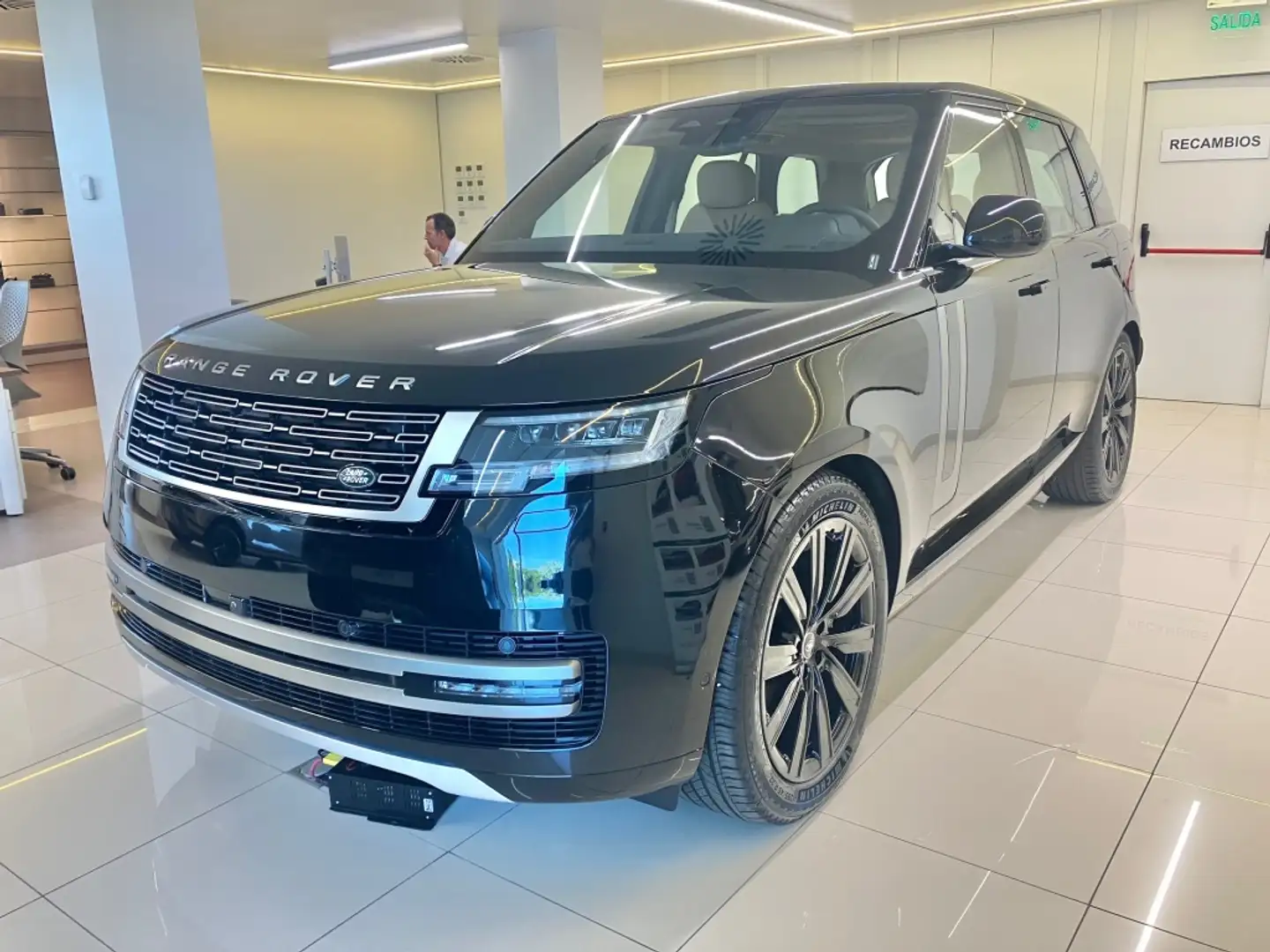 Land Rover Range Rover 3.0 Si6 PHEV SE SWB AWD Aut. 460 Noir - 1