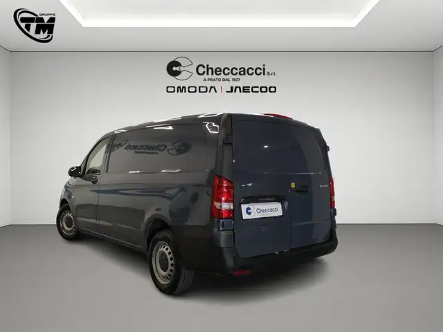 Mercedes-Benz Vito view 5