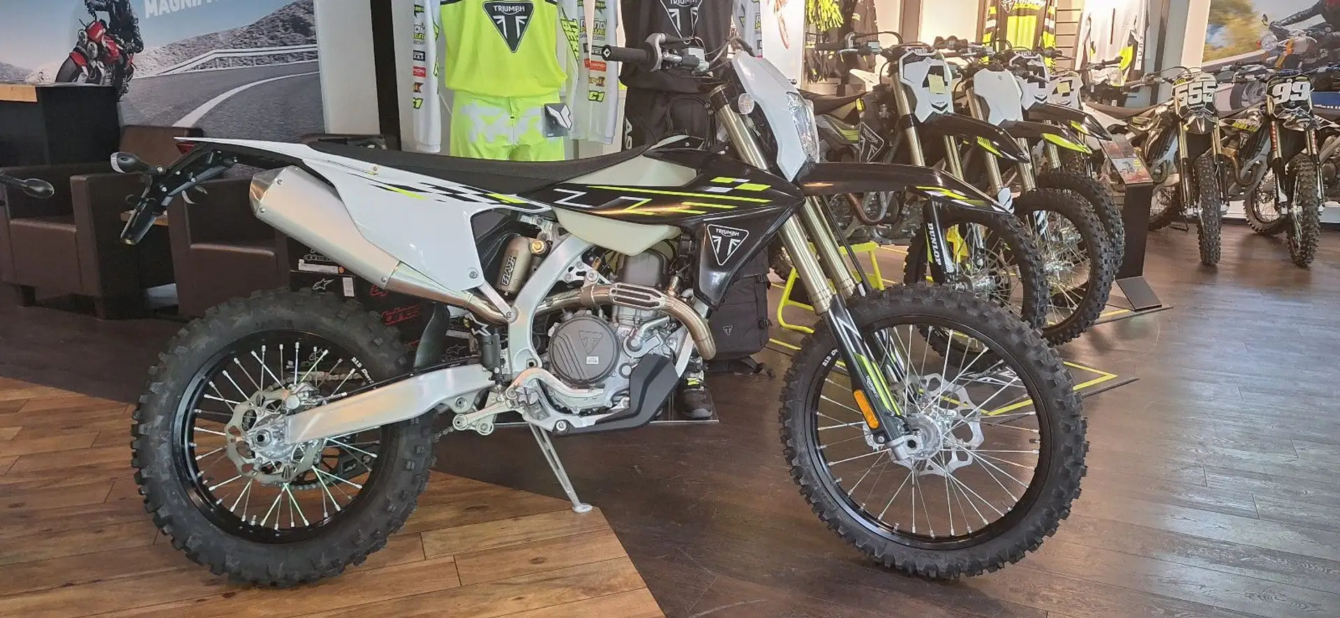Triumph TF 450-ENDURO 2025 NEUES MODELL LIEFERBAR - 1