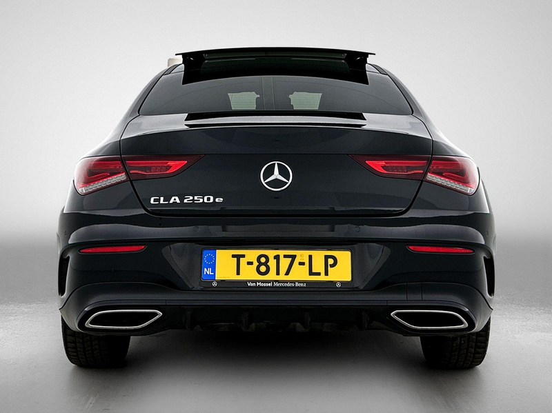 Mercedes-Benz CLA 250 e AMG Line — photo 3