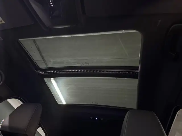 BMW 1 Series view 10