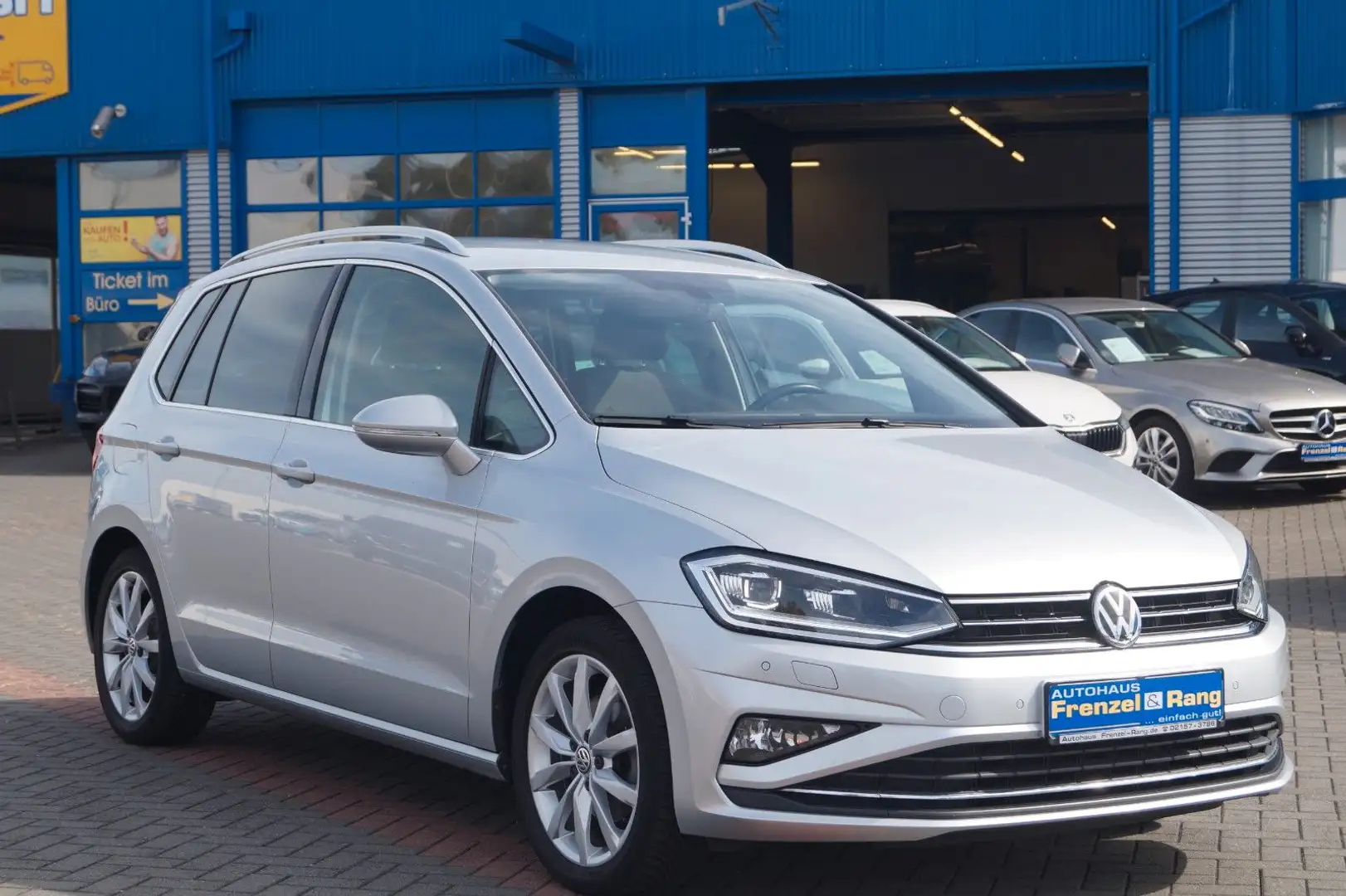 Volkswagen Golf Sportsvan VII Highline DSG*LED*PDC*ACC* Silber - 1