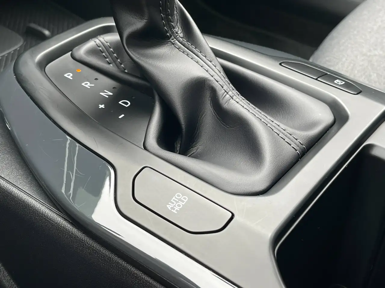 Kia K4 снимка Kia K4