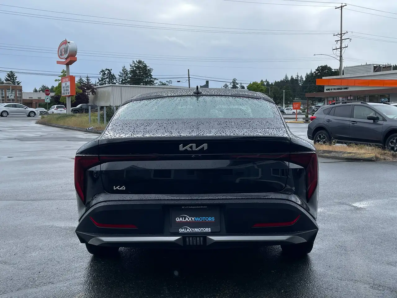 Kia K4 снимка Kia K4