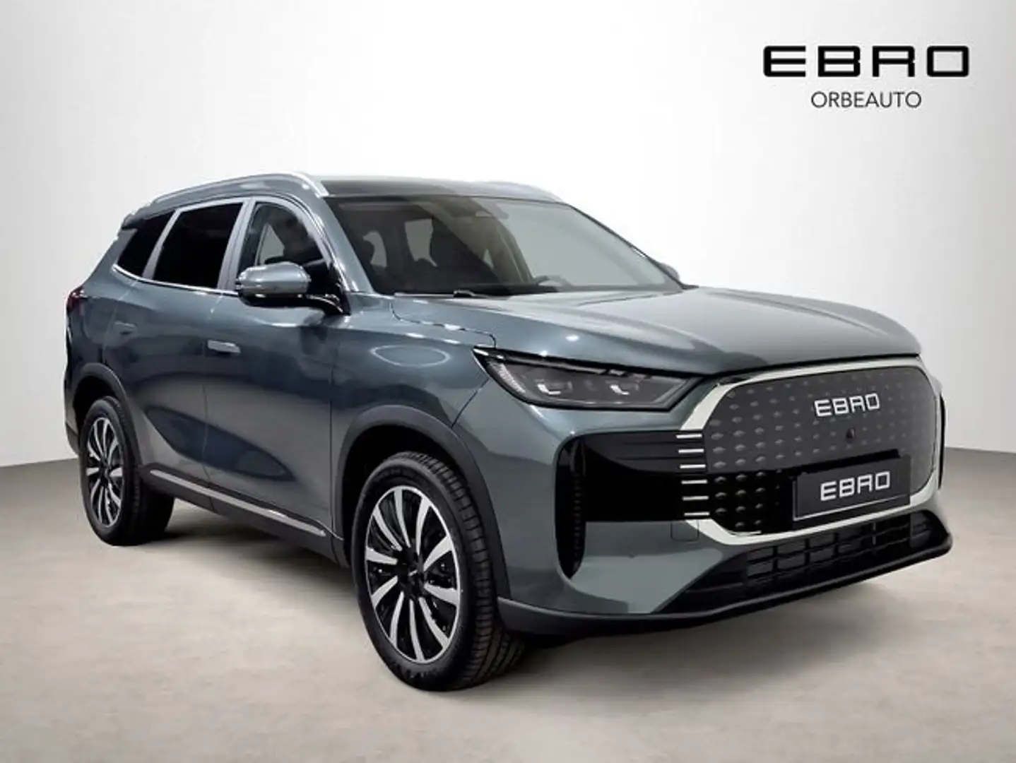 Ebro s800 1.5 TGDI PHEV Premium E-CVT Grau - 1