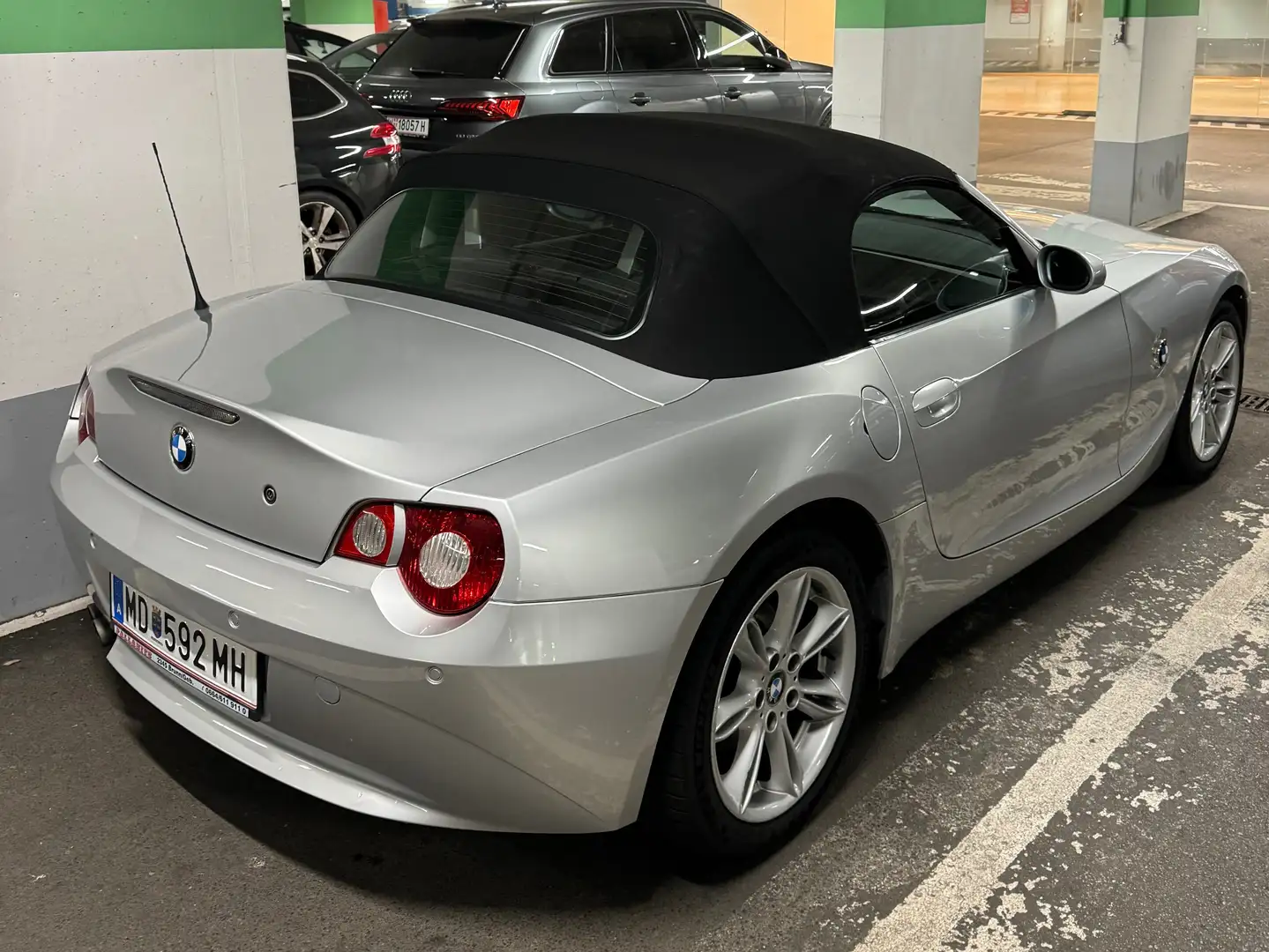 BMW Z4 Z4 3,0i Österreich-Paket Österreich-Paket Silber - 1