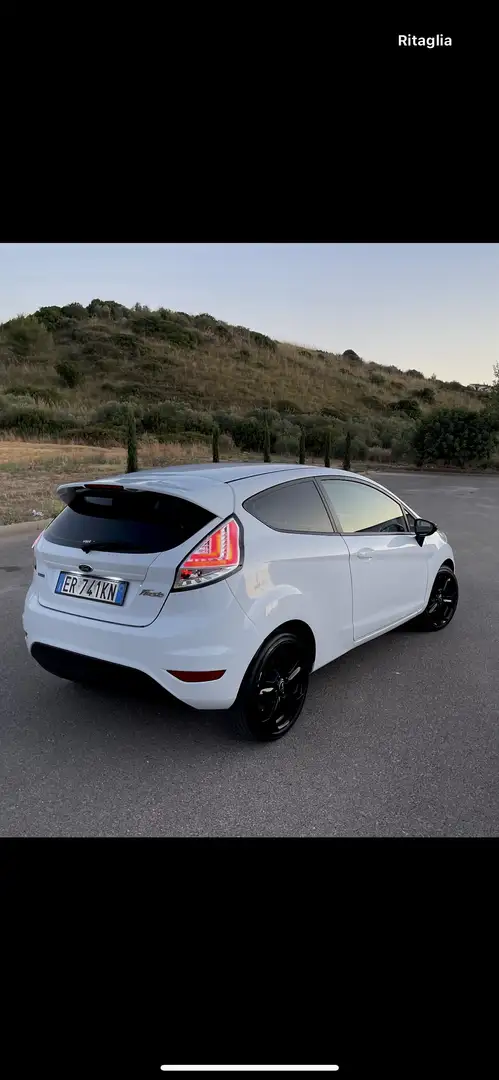 Ford Fiesta - 2