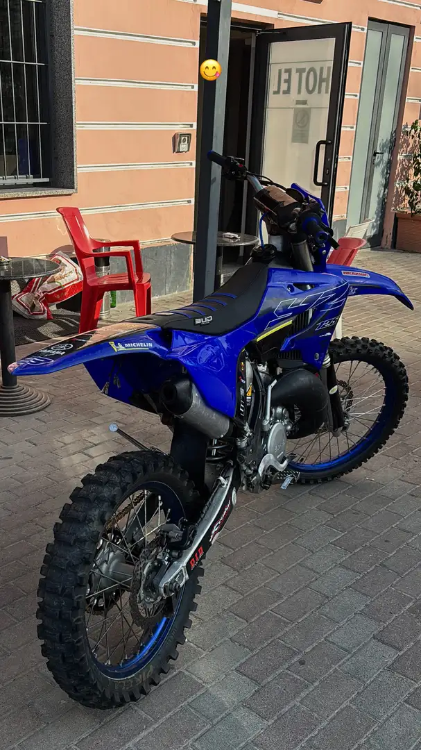 Yamaha YZ 125 - 1