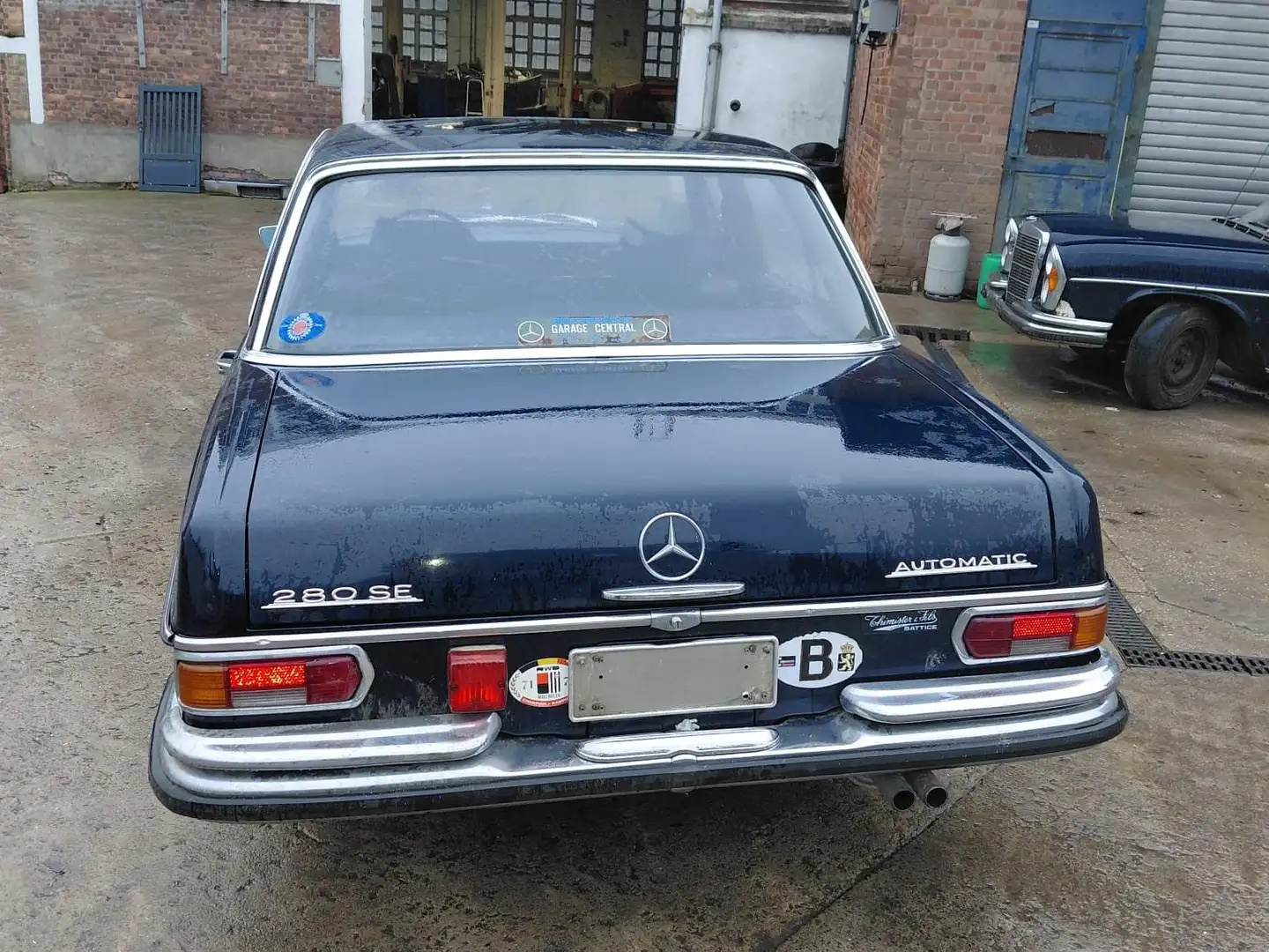 Mercedes-Benz 280 SE Niebieski - 2