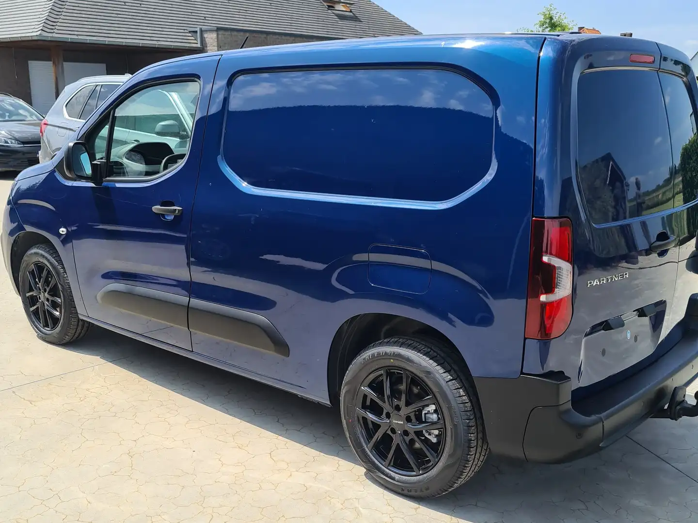 Peugeot Partner Partner 1.5 BlueHDi 130 L1 EAT8 S Blauw - 2