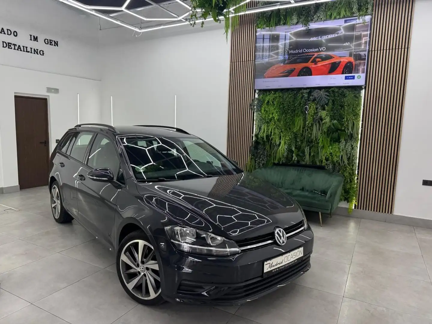 Volkswagen Golf Variant 1.6TDI Advance DSG7 Gris - 1