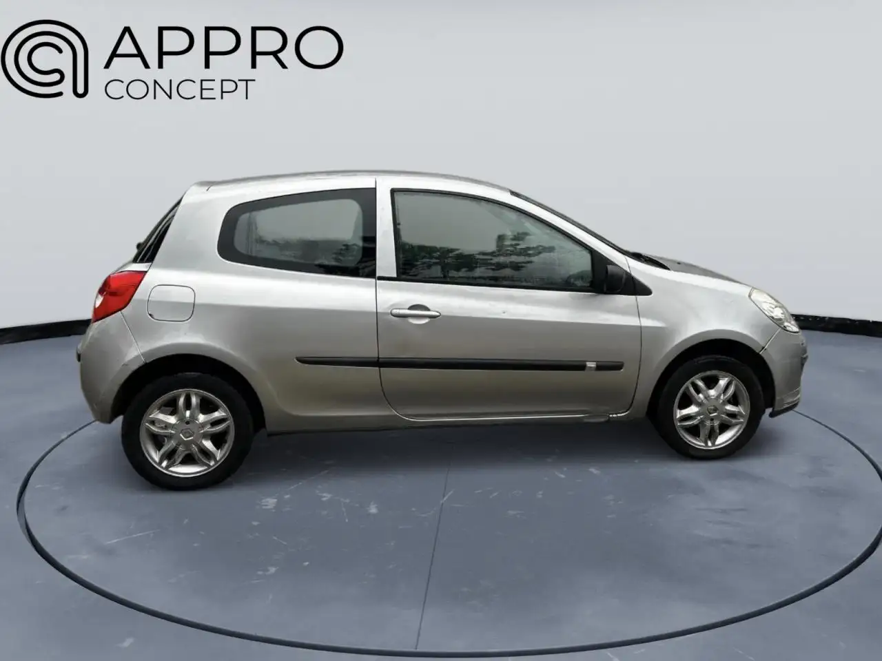 Renault Clio 1.2i 16V - 75  III BERLINE Authentique P