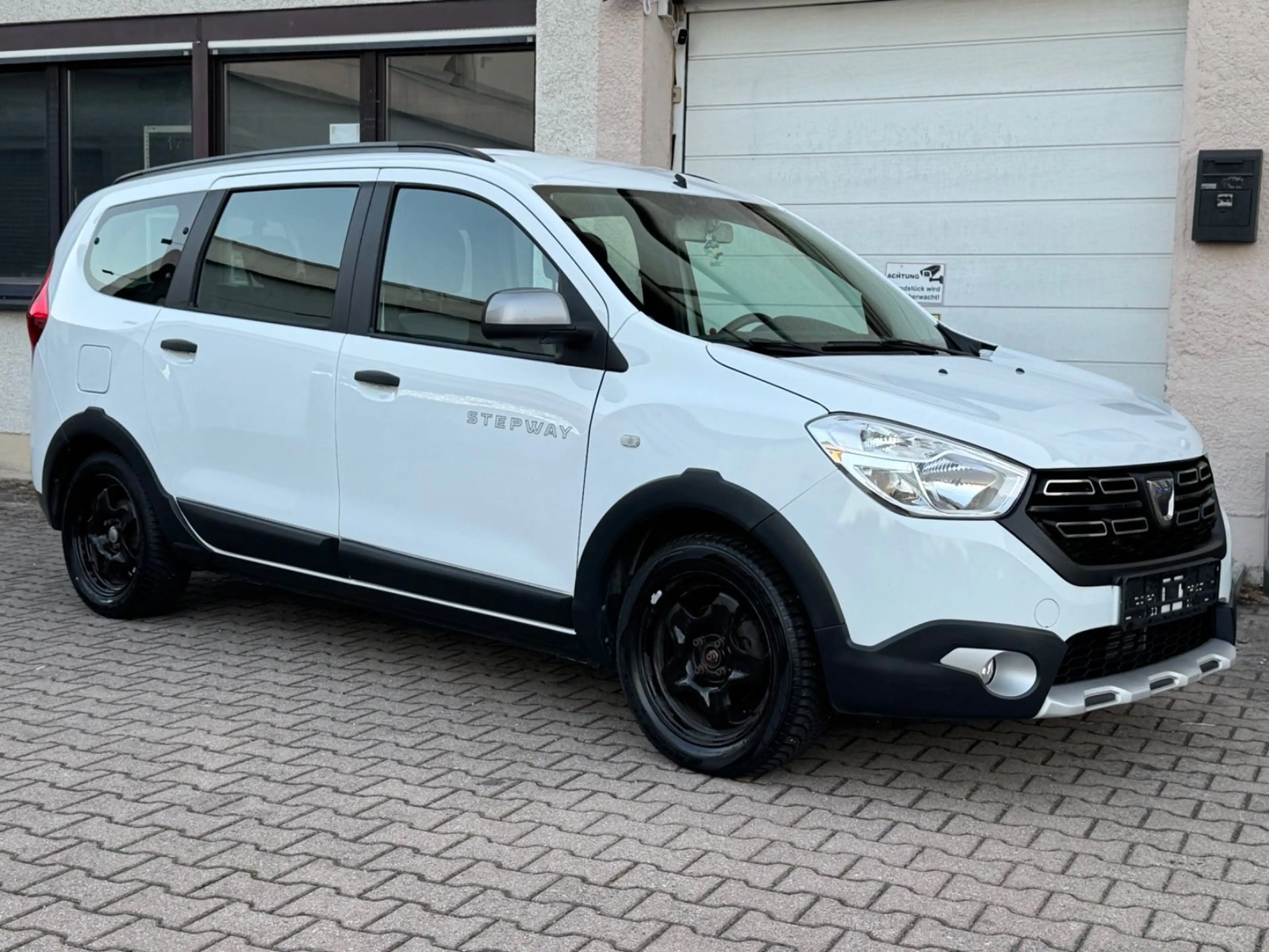 Dacia Lodgy Stepway 7-SITZER NAVI TEMP. FACELIFT MwSt. — photo 11