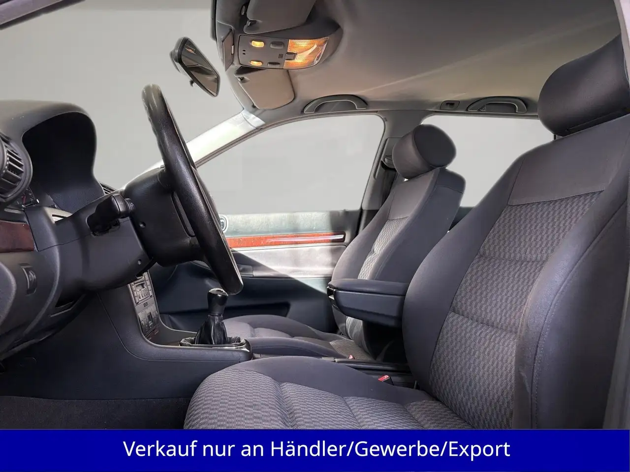 Audi A4 Kombi 1.8 T Klimaautomatik SHZ, foto 9