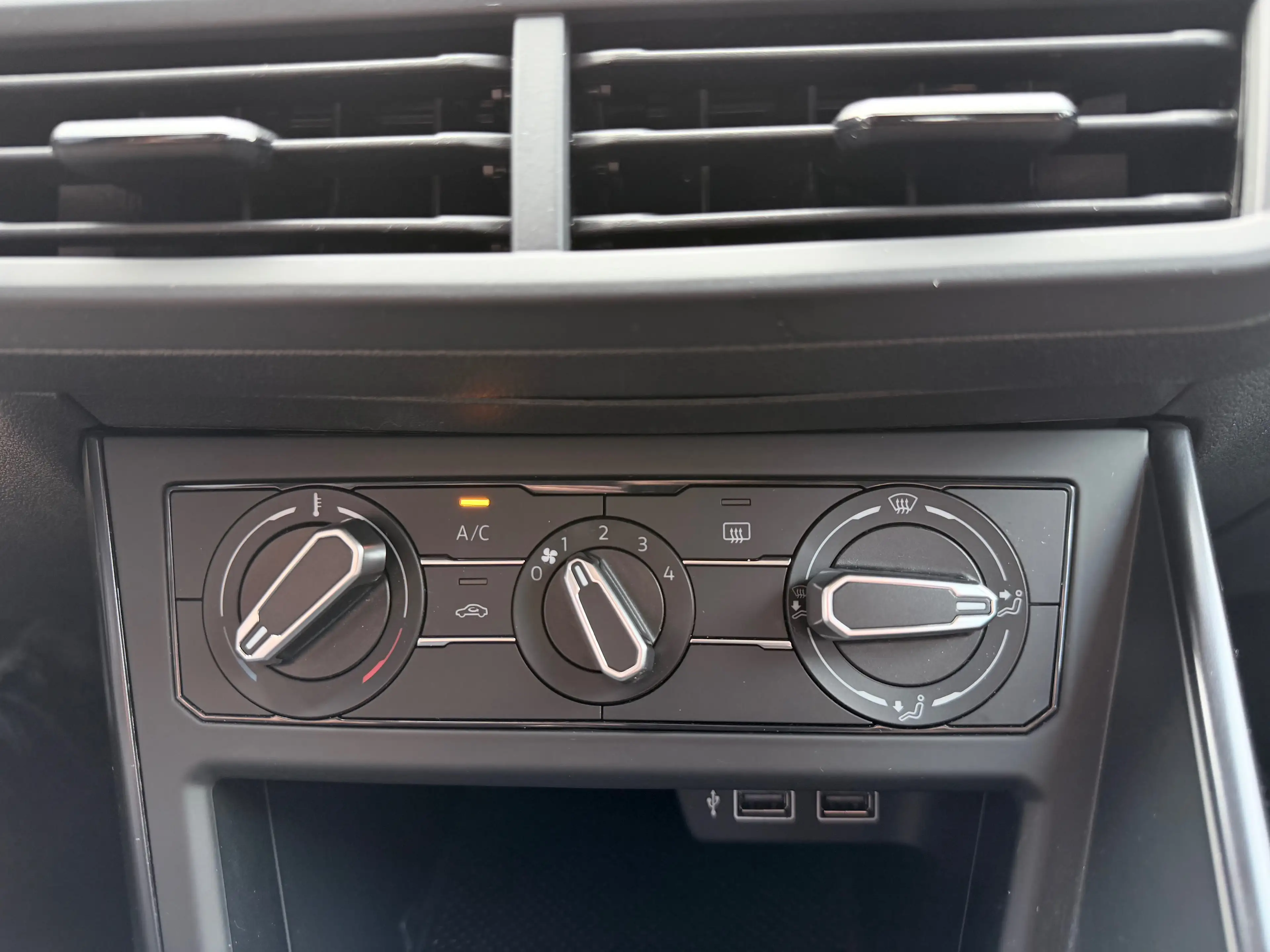 Volkswagen Polo 1.0 TSI EDITION TRENDLINE  | CARPLAY | AIRCO | PDC | CRUISE — photo 14