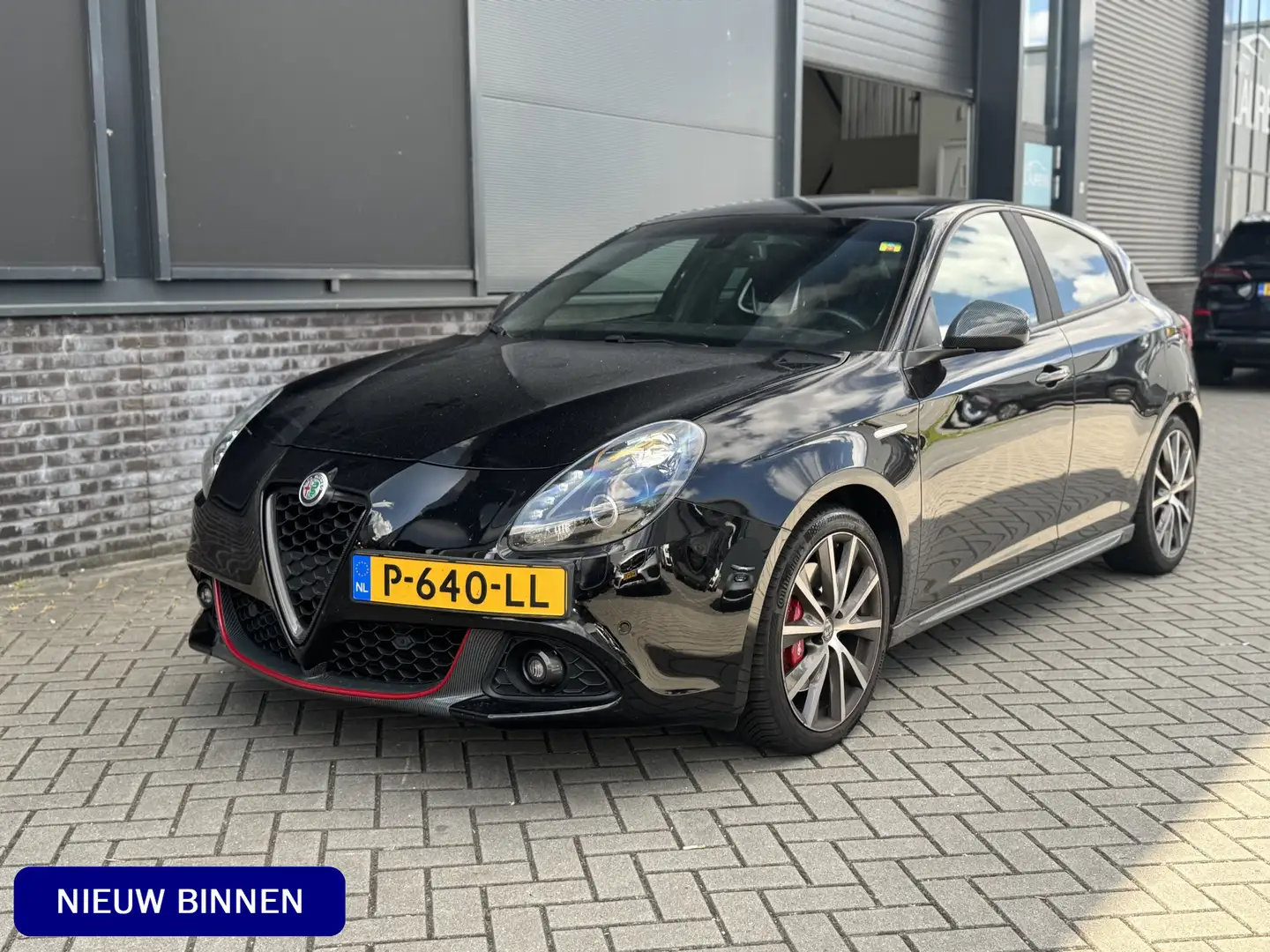 Alfa Romeo Giulietta 1.750 Turbo Veloce | Carbon | Stoelverw. | BOSE Zwart - 1
