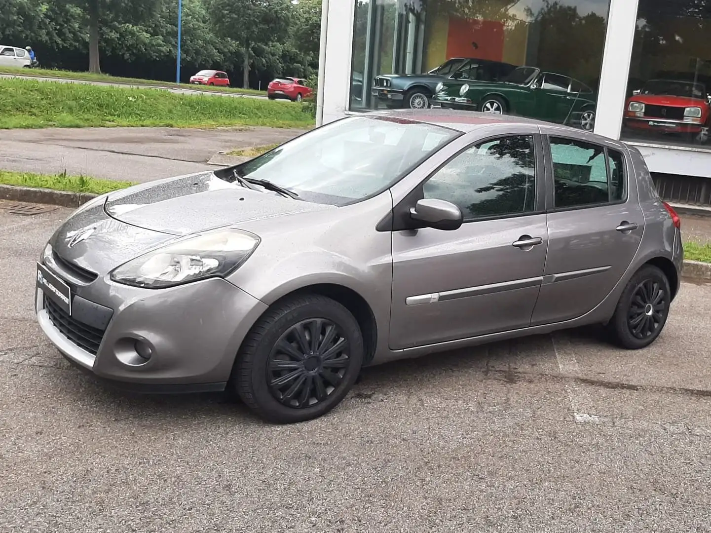Renault Clio 1.5 dci Dynamique 75cv ideale x neopatentati Gris - 1
