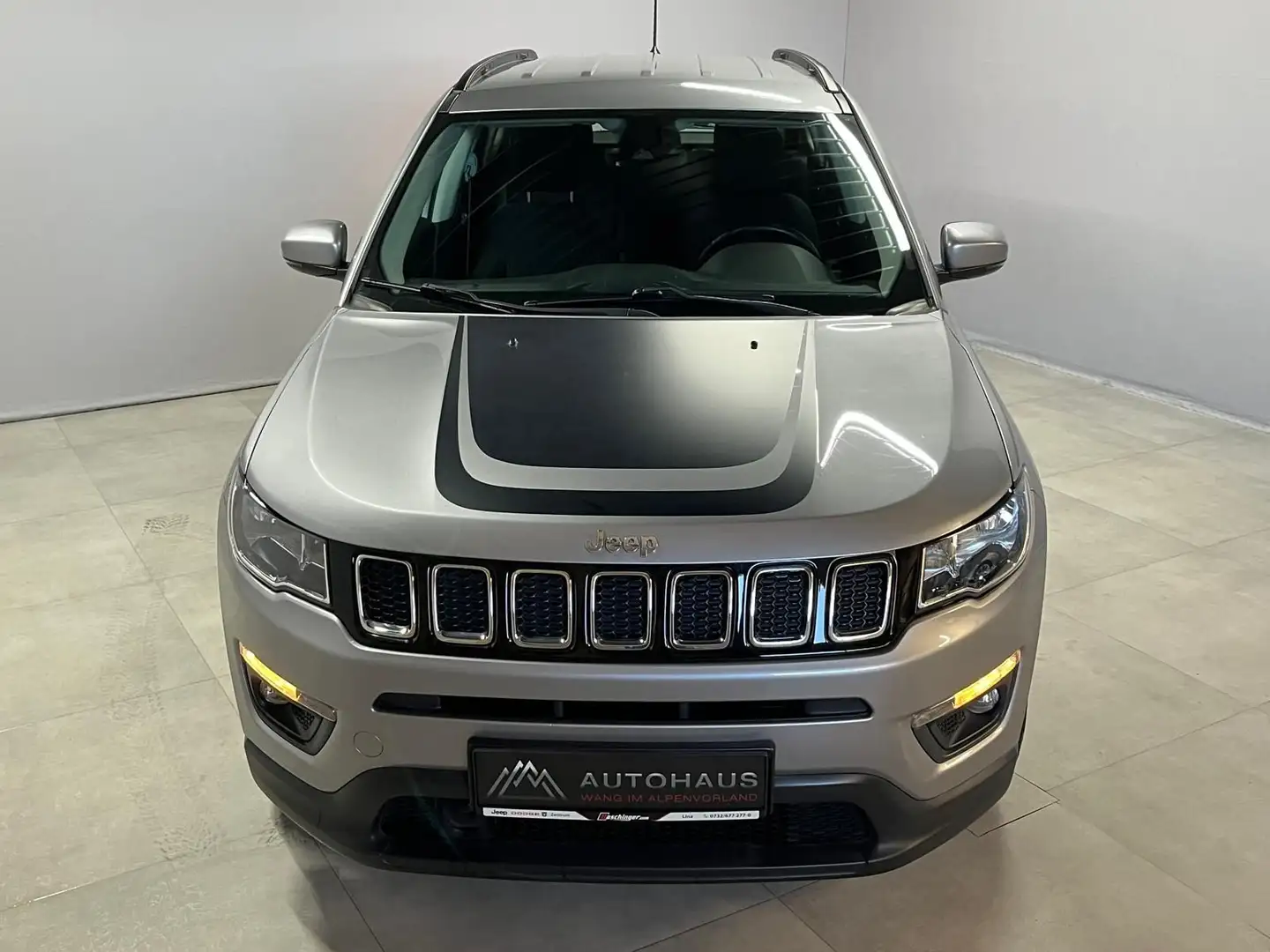 Jeep Compass 1.6 MultiJet Longitude FWD ***nur 58.000 km*** Argent - 2