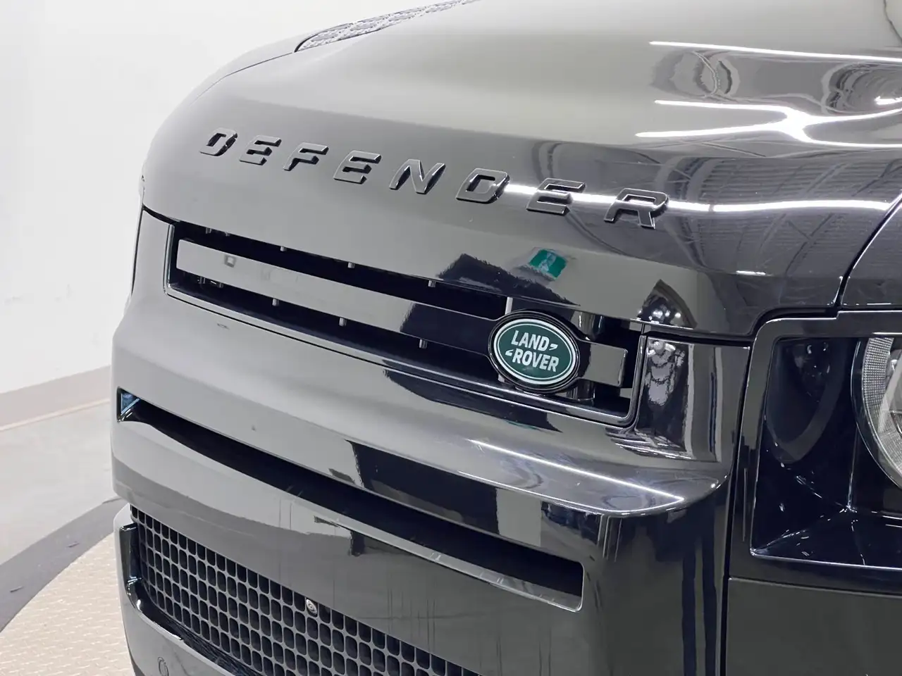 Land Rover Defender снимка Land Rover Defender