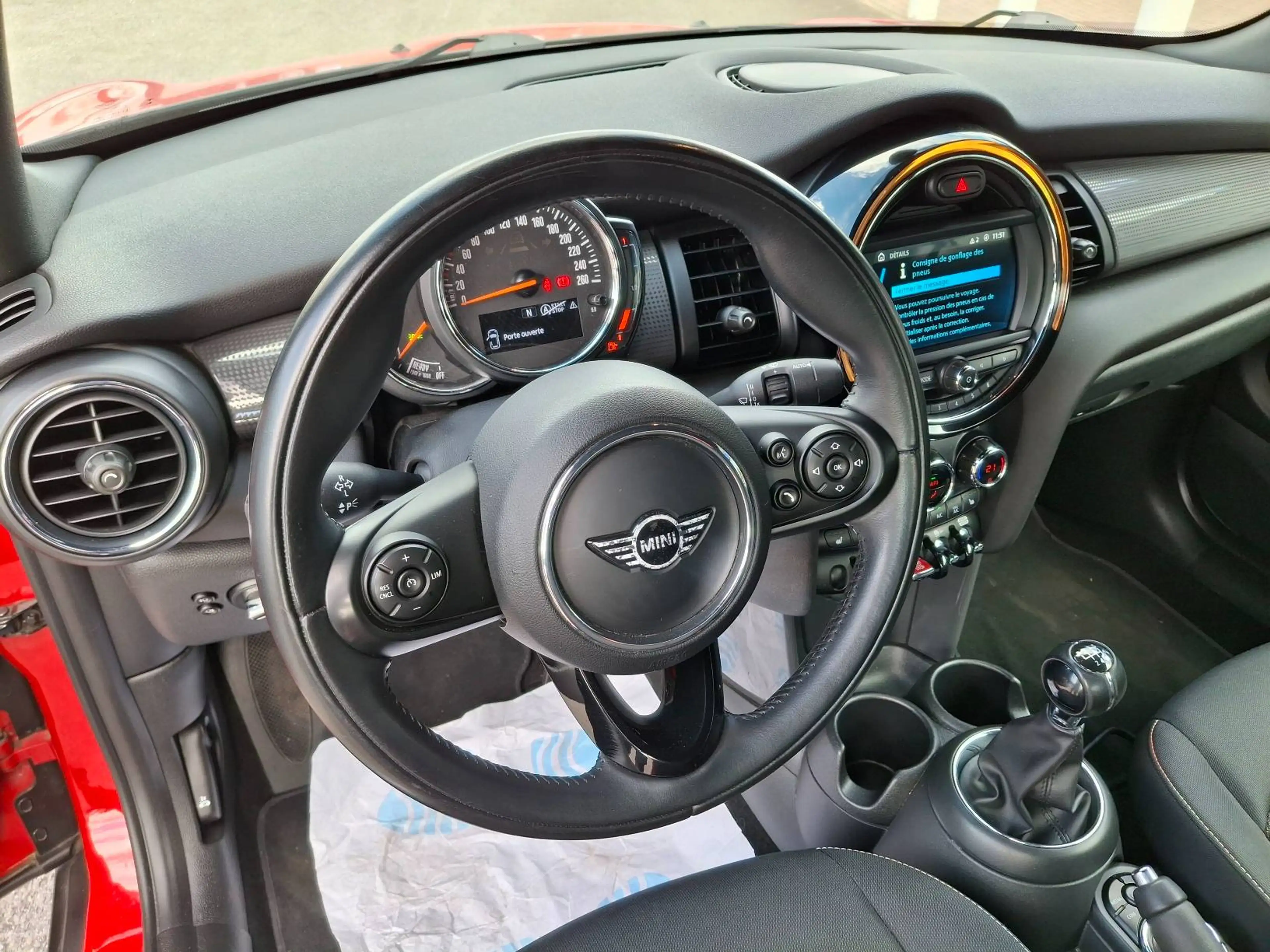MINI Cooper Cabrio Mini Cabriolet 1.5 Cooper 136cv GPS/TEL BT/SIEGES CHAUFF/PH AUT/AB/APS ARR — photo 8