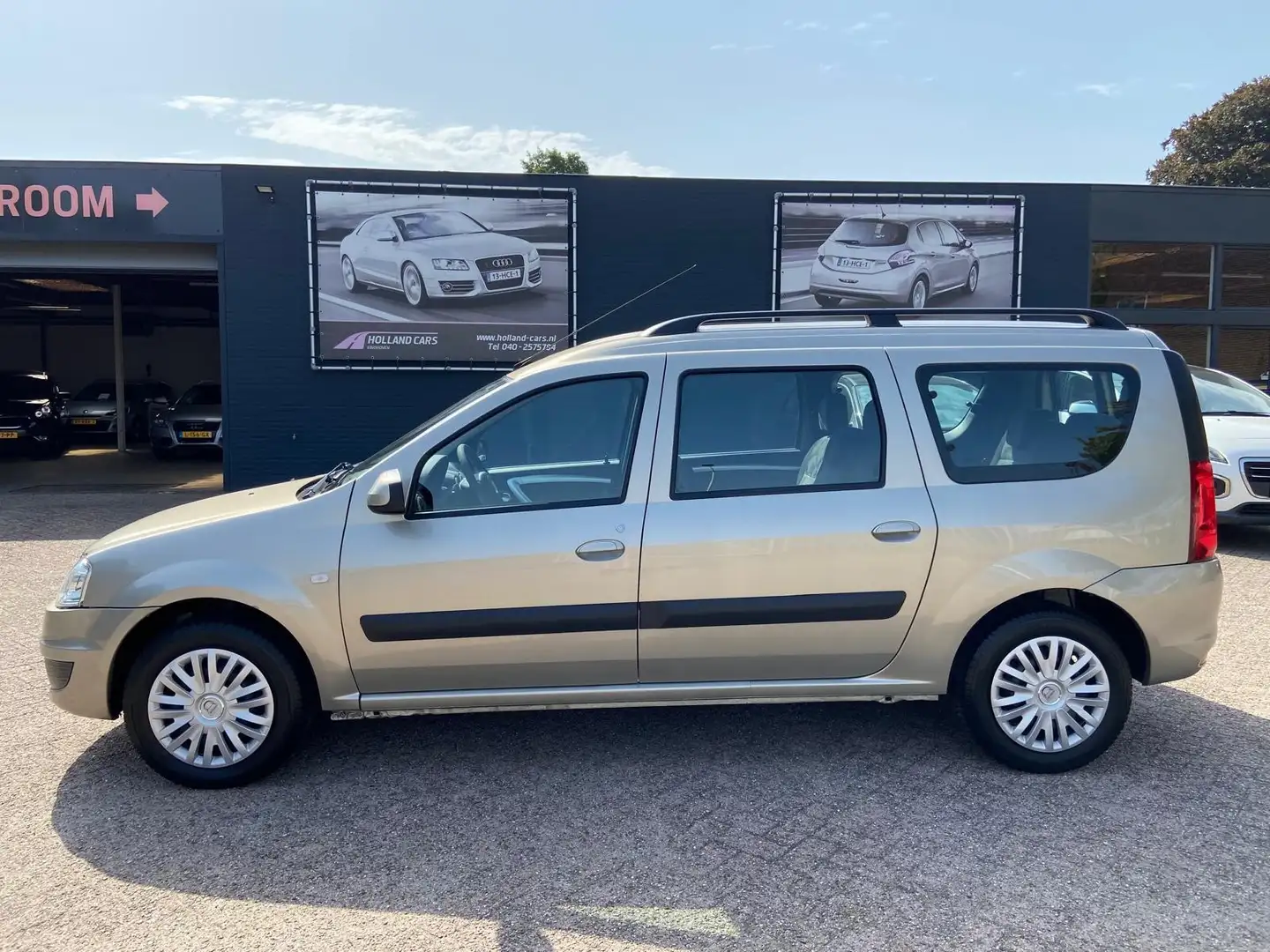 Dacia Logan MCV 1.6-16V Lauréate 7persoons Lpg G3 onderbouw - Grau - 1