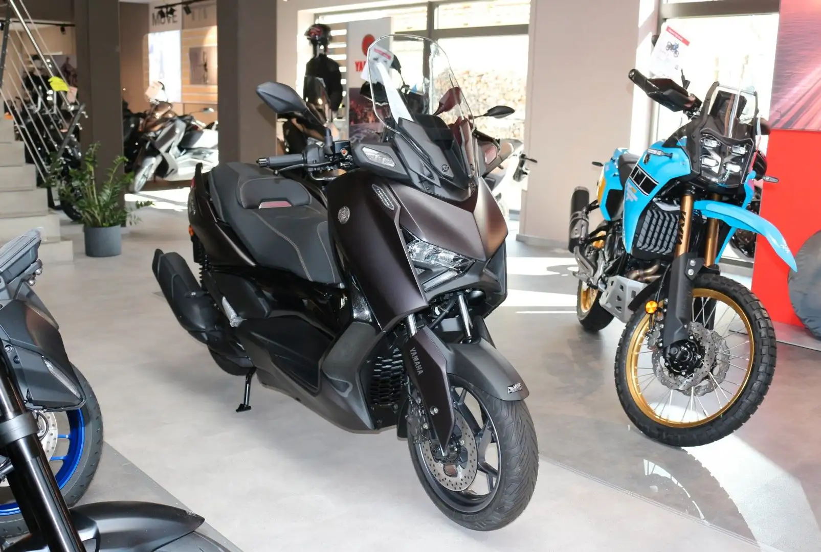 Yamaha X-Max 125 TechMax EURO5 Schwarz - 1