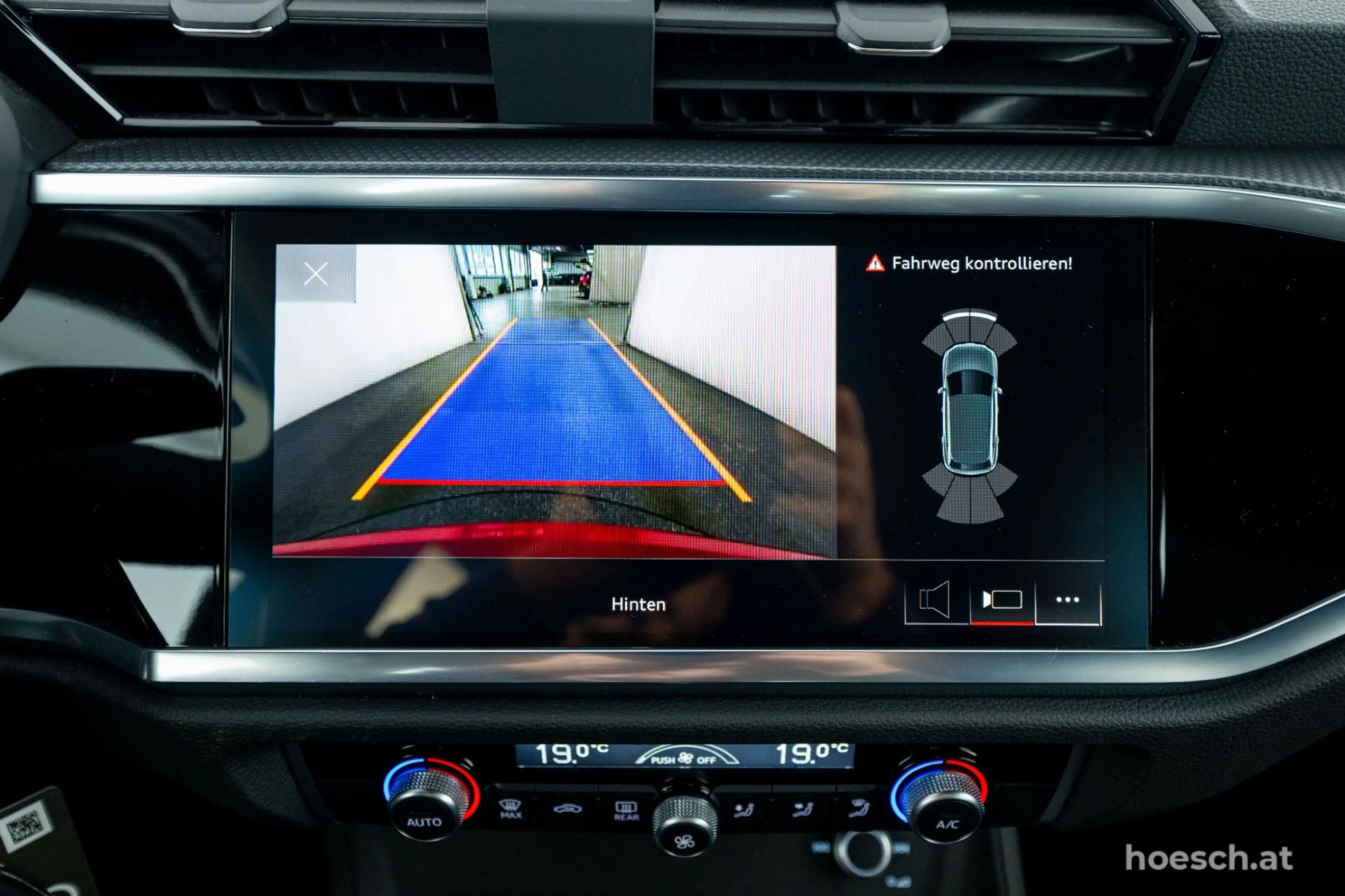 Audi Q3 35 TDI 2xS-LINE KAMERA JETZT RESERVIEREN — photo 15