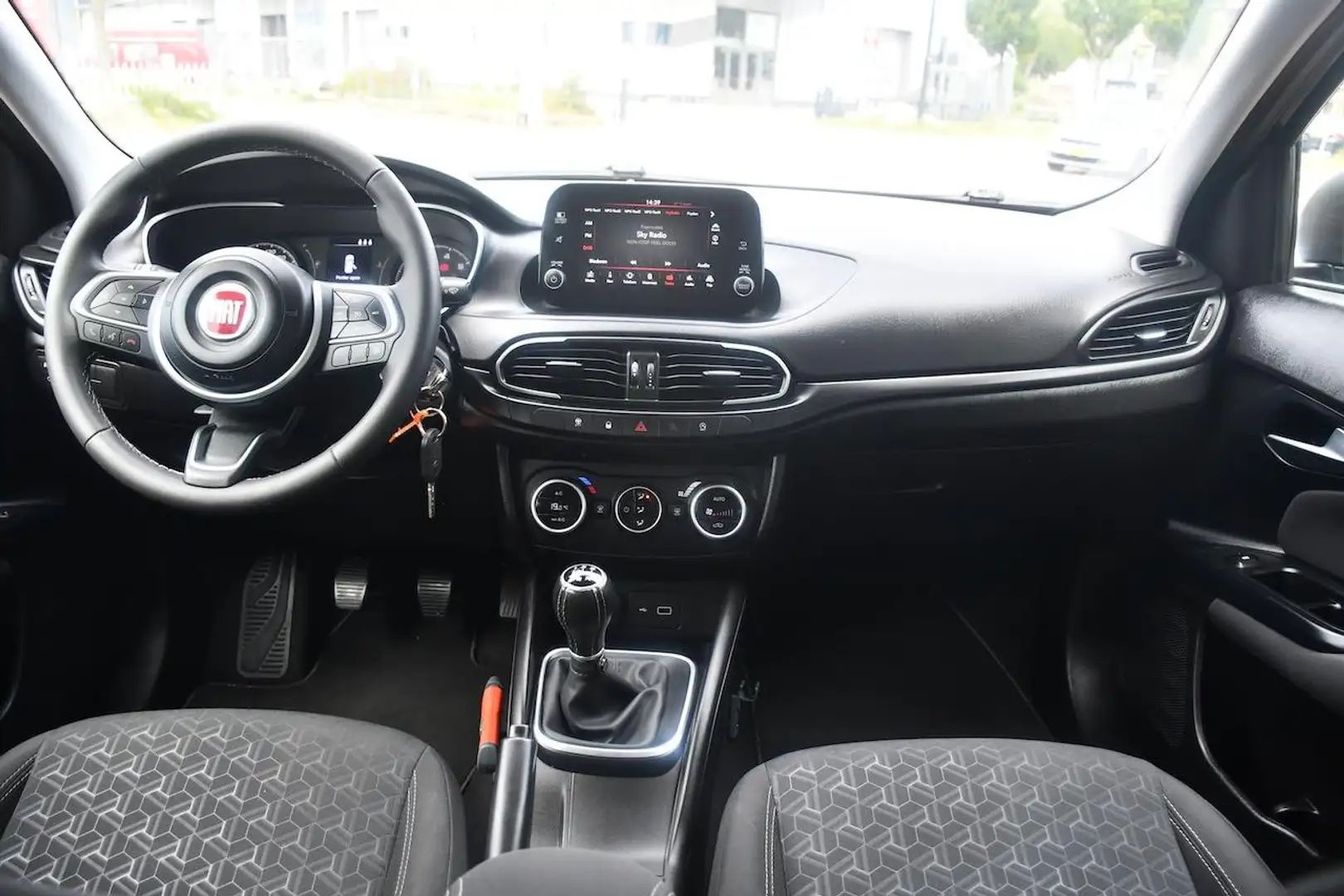 Fiat Tipo Cross 1.0 City Cross Clima|Cruise|NAVI|Carplay|NAP Blauw - 2