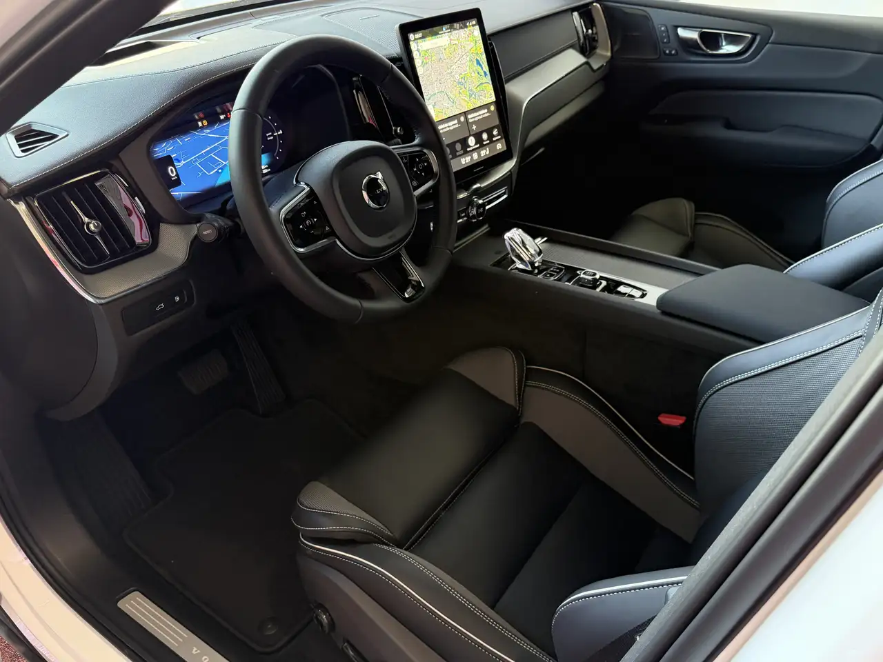 Volvo XC60 2026 — фото 10