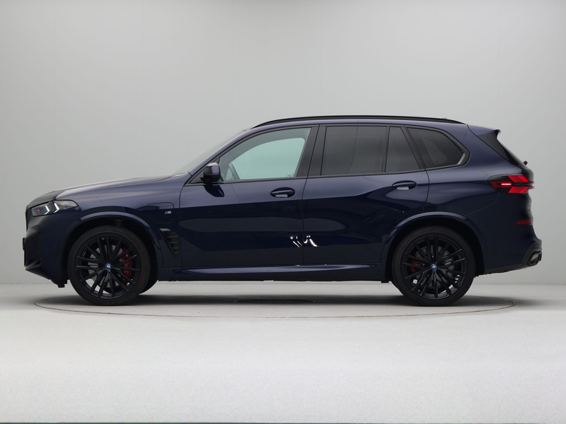 BMW X5 xDrive50e — photo 8