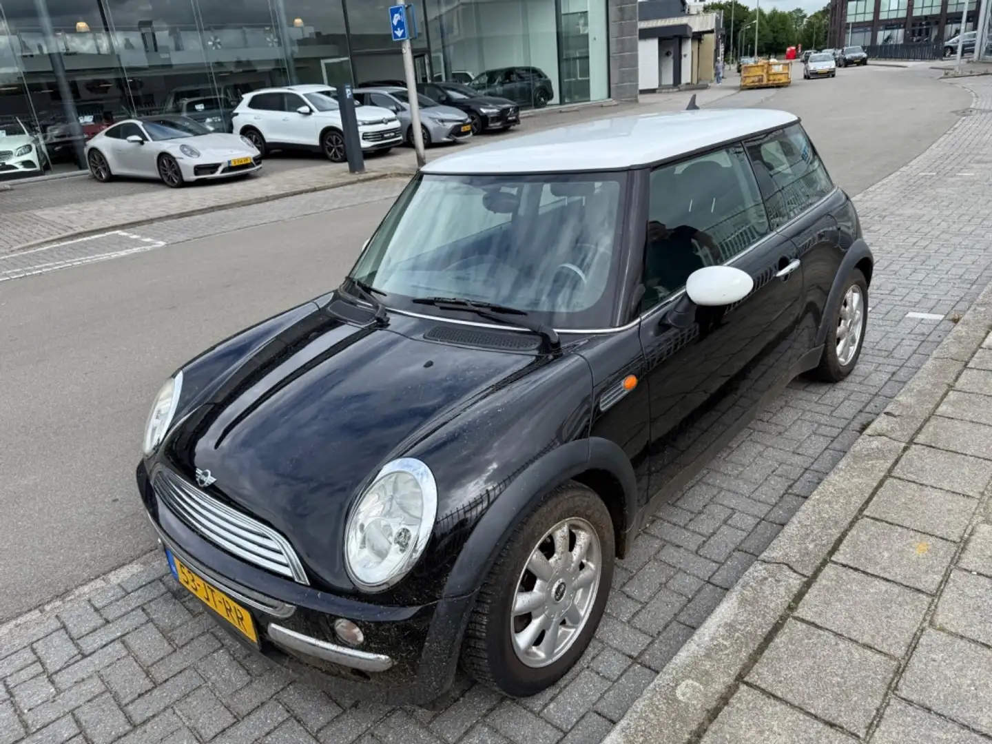 MINI Cooper Mini 1.6 Pepper Zwart - 1