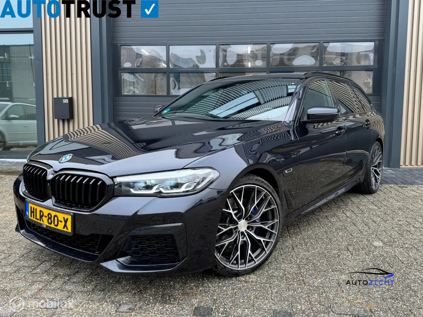 BMW 530 5-serie Touring 530e xDrive | M Pakket | 360 Cam | Noir - 1