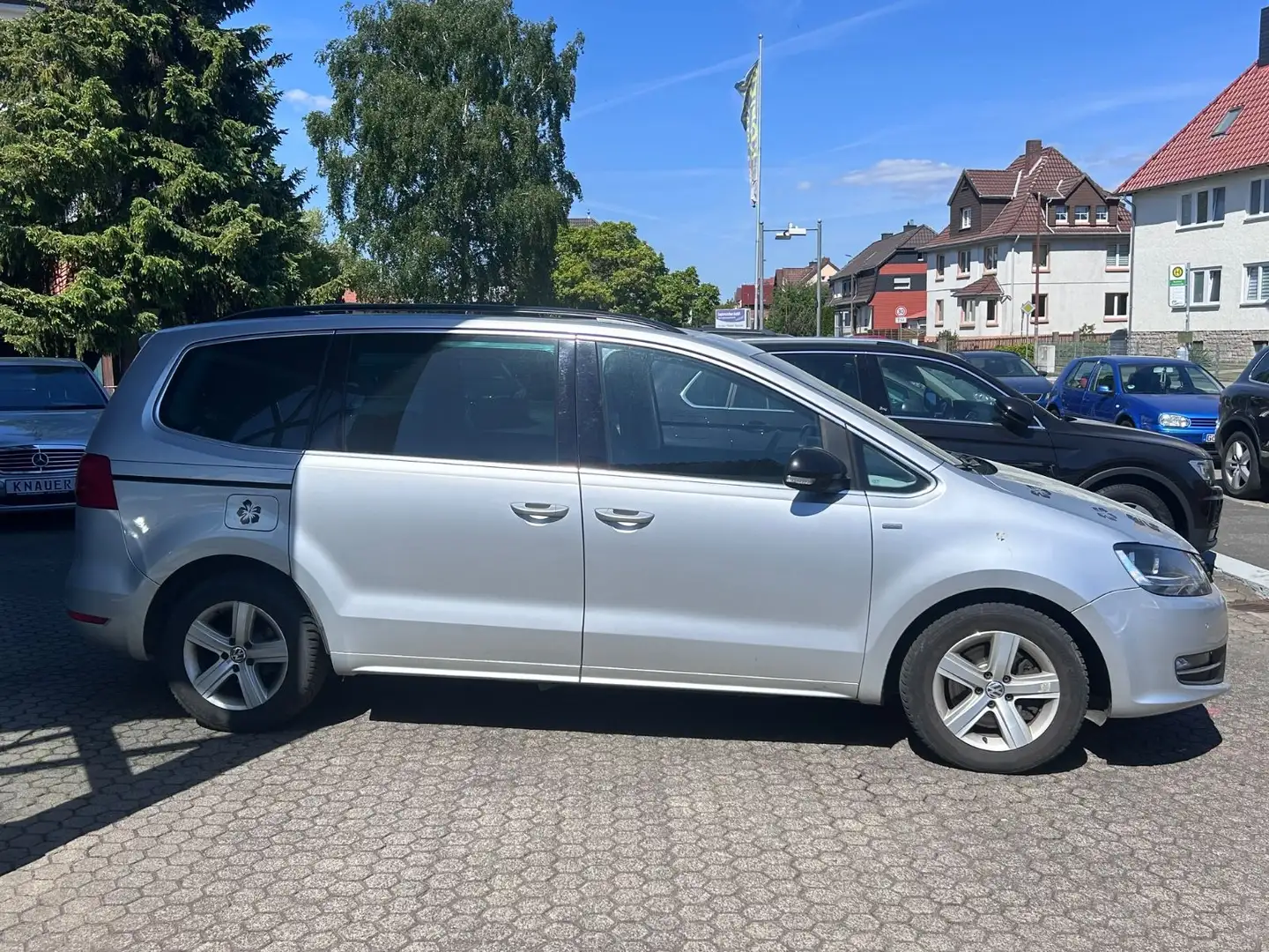 Volkswagen Sharan Match BMT*Navi*SITZHEIZ*PDC*DSG* Argent - 2