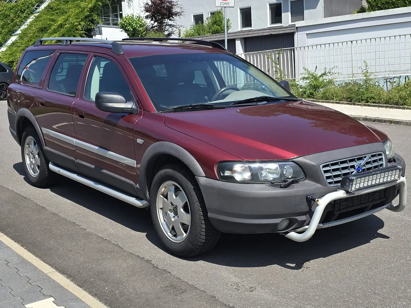 Volvo XC70 D5 AWD, Klima,Standheizu AHk Xenon Rouge - 1