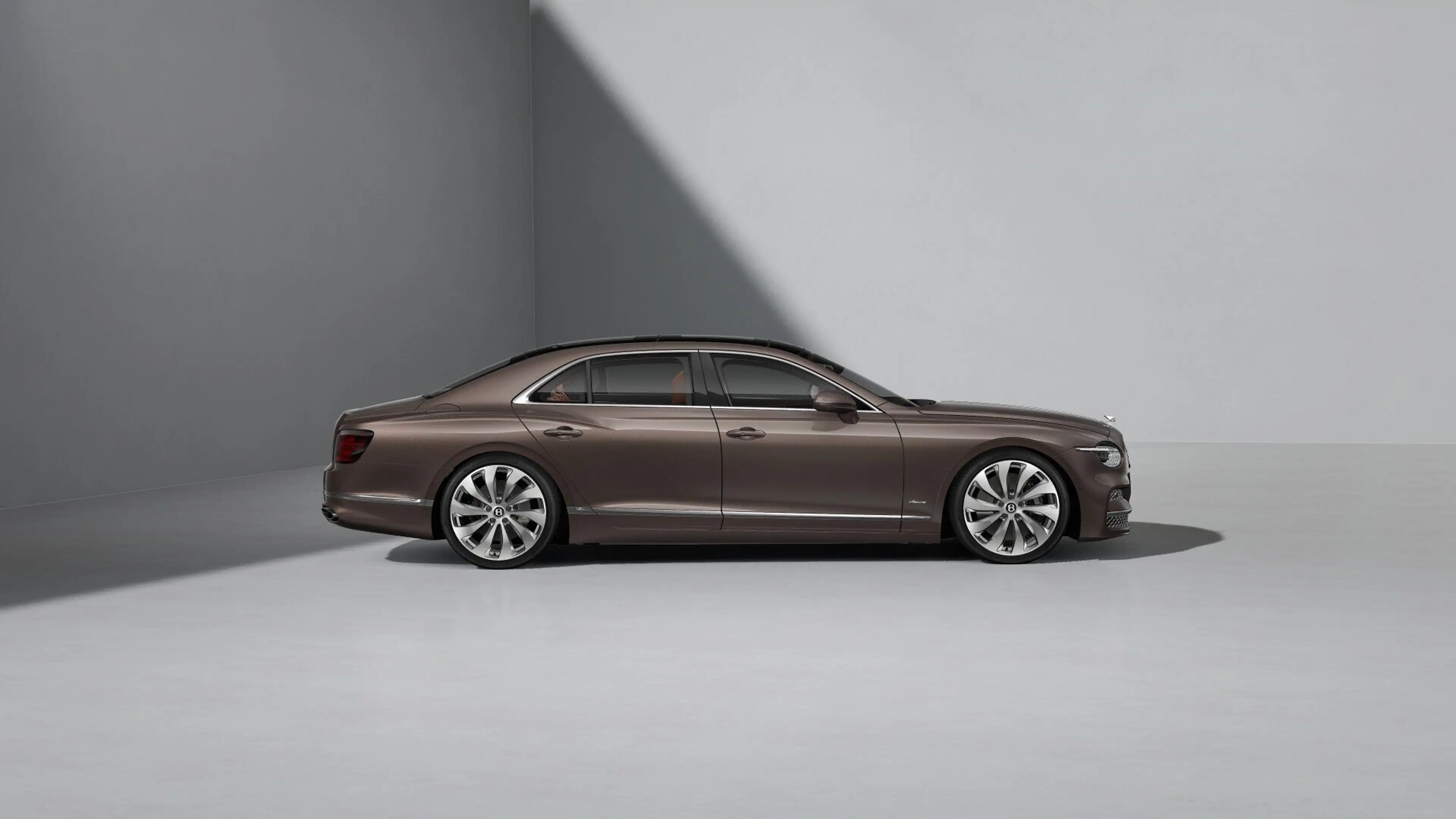 Bentley Flying Spur V8 Hybrid Azure *Neues Modell* — photo 5