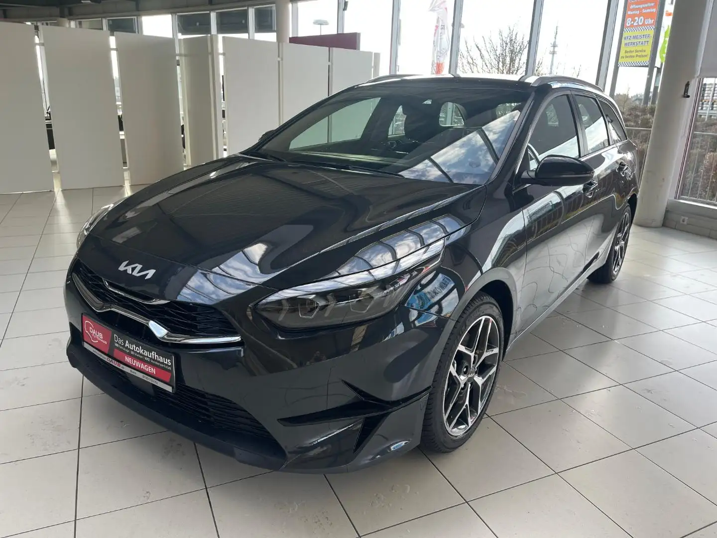 Kia Ceed SW / cee'd SW 1.5T DCT7 Spirit Tech Dt. Fzg!! Grau - 1