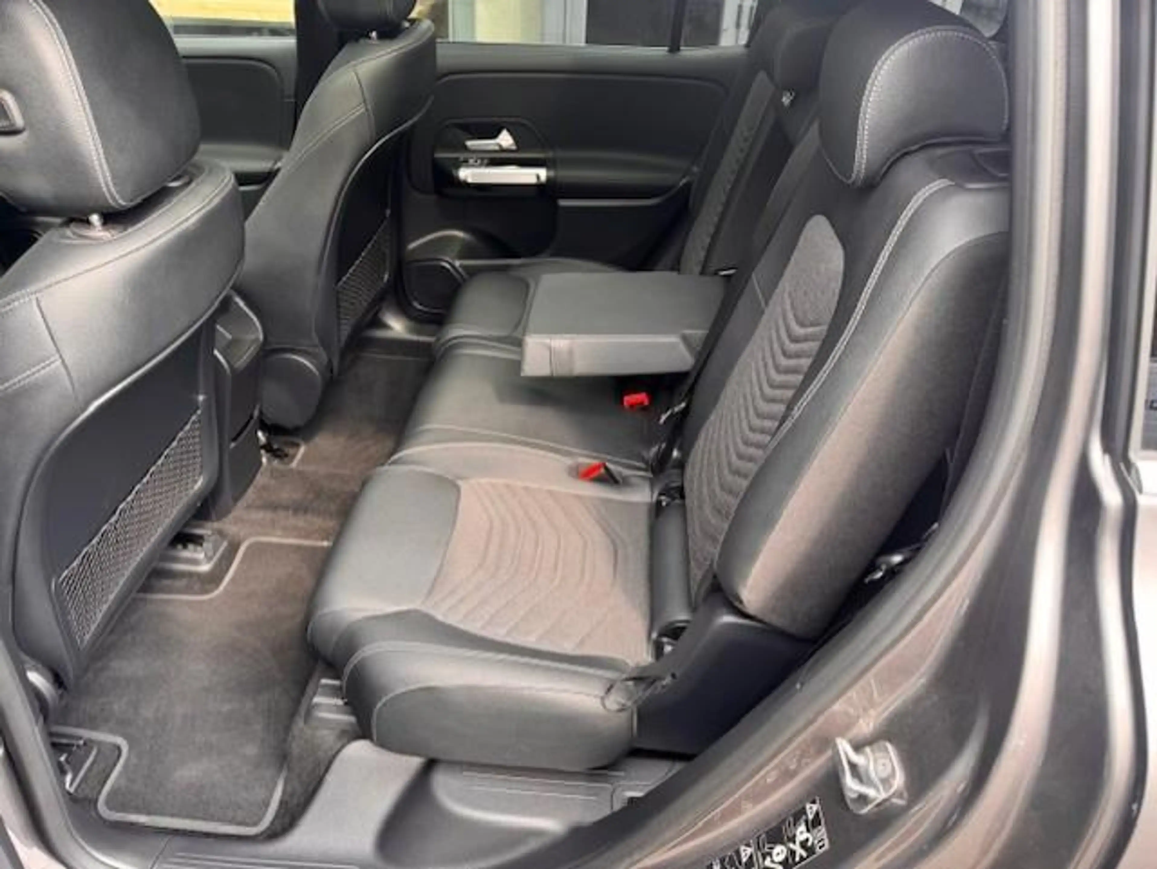 Mercedes-Benz EQB 250 250+ Business Line 7p. — photo 14