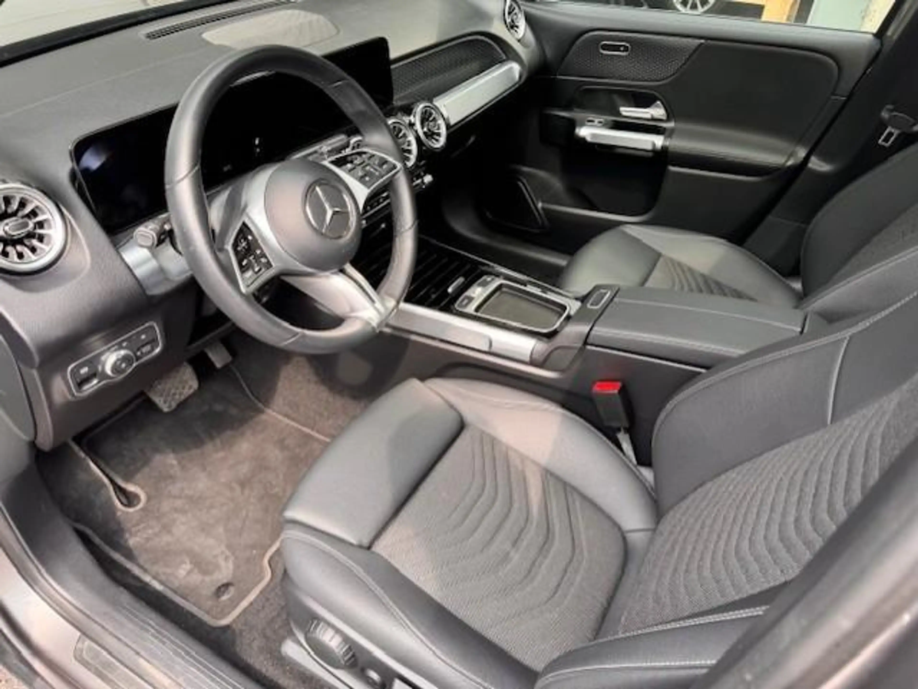 Mercedes-Benz EQB 250 250+ Business Line 7p. — photo 11