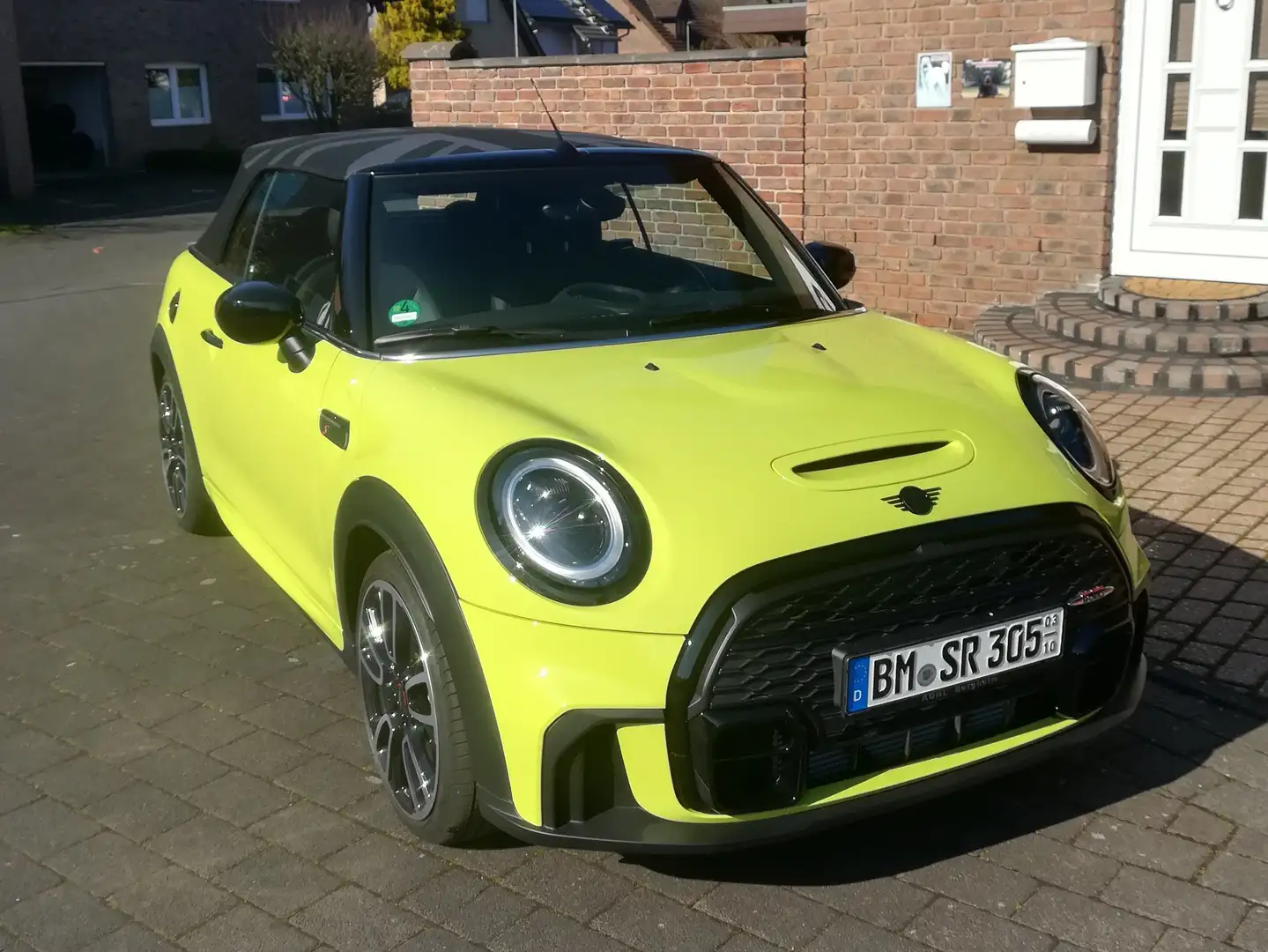MINI Cooper S Cabrio Mini+Cooper+S+Cabrio+Aut.+MINI+Yours+Trim Giallo - 1