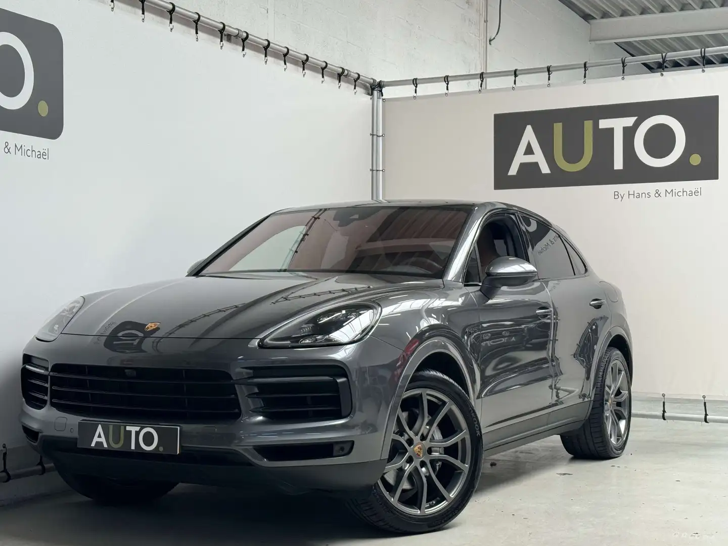Porsche Cayenne 3.0i V6 PHEV Tiptronic S Grau - 1