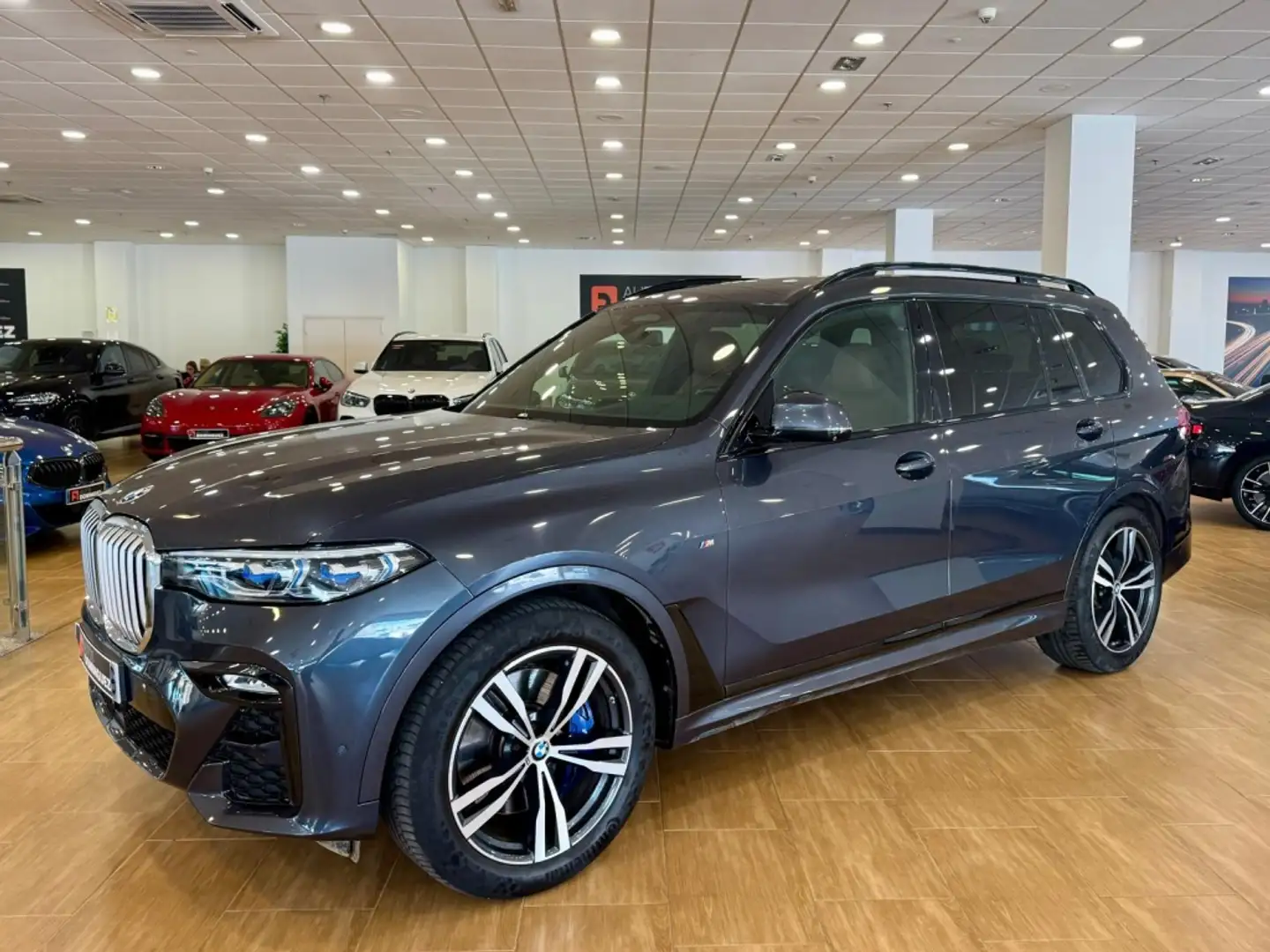 BMW X7 xDrive 30dA Noir - 1