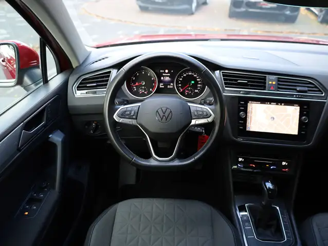Volkswagen Tiguan view 15
