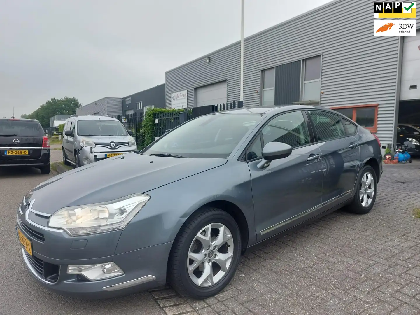 Citroen C5 1.8 16V Business 4 deurs + climate control Grau - 1