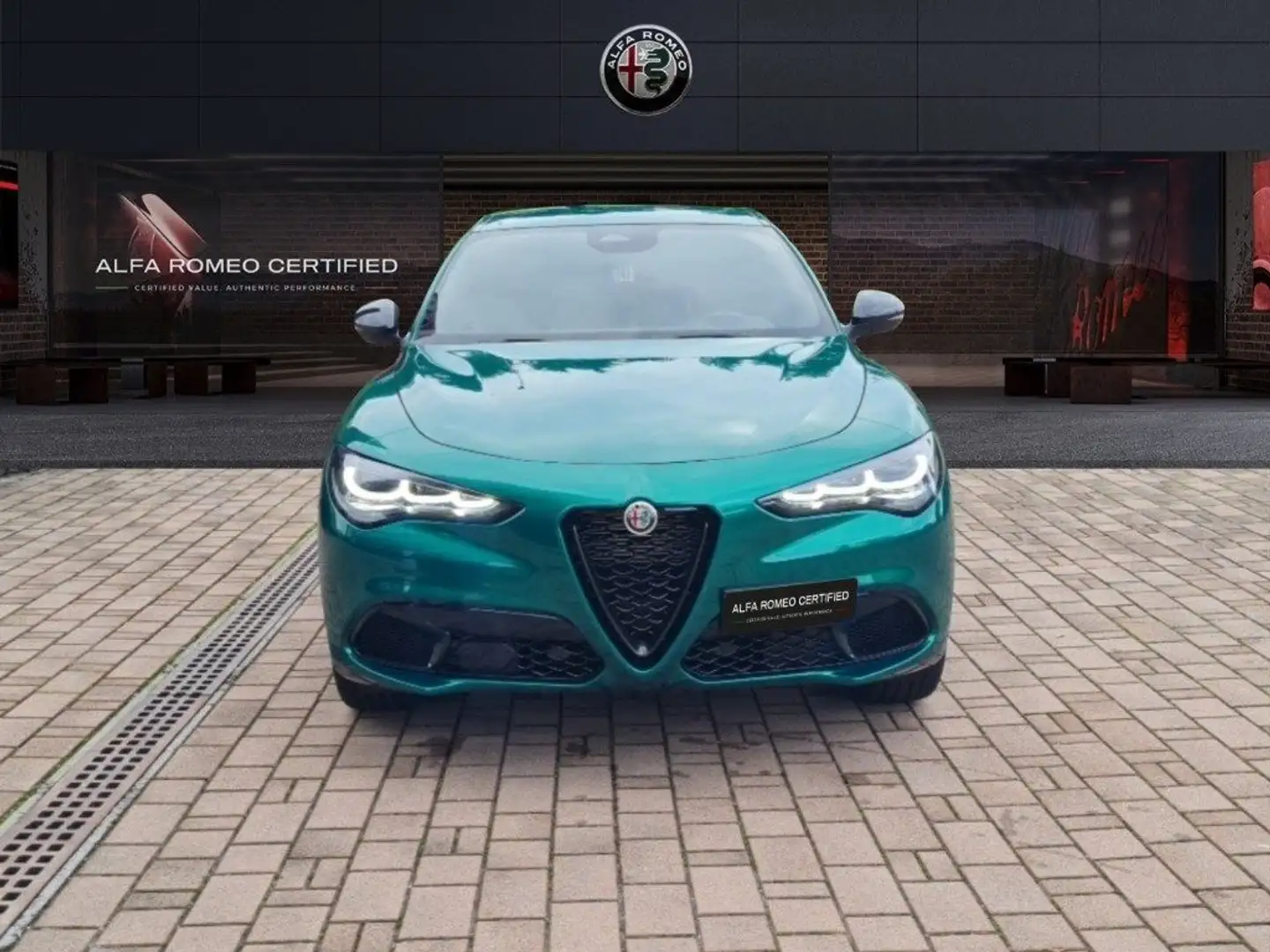Alfa Romeo Stelvio MY25 2000 BZ 280CV VELOCE Verde - 2