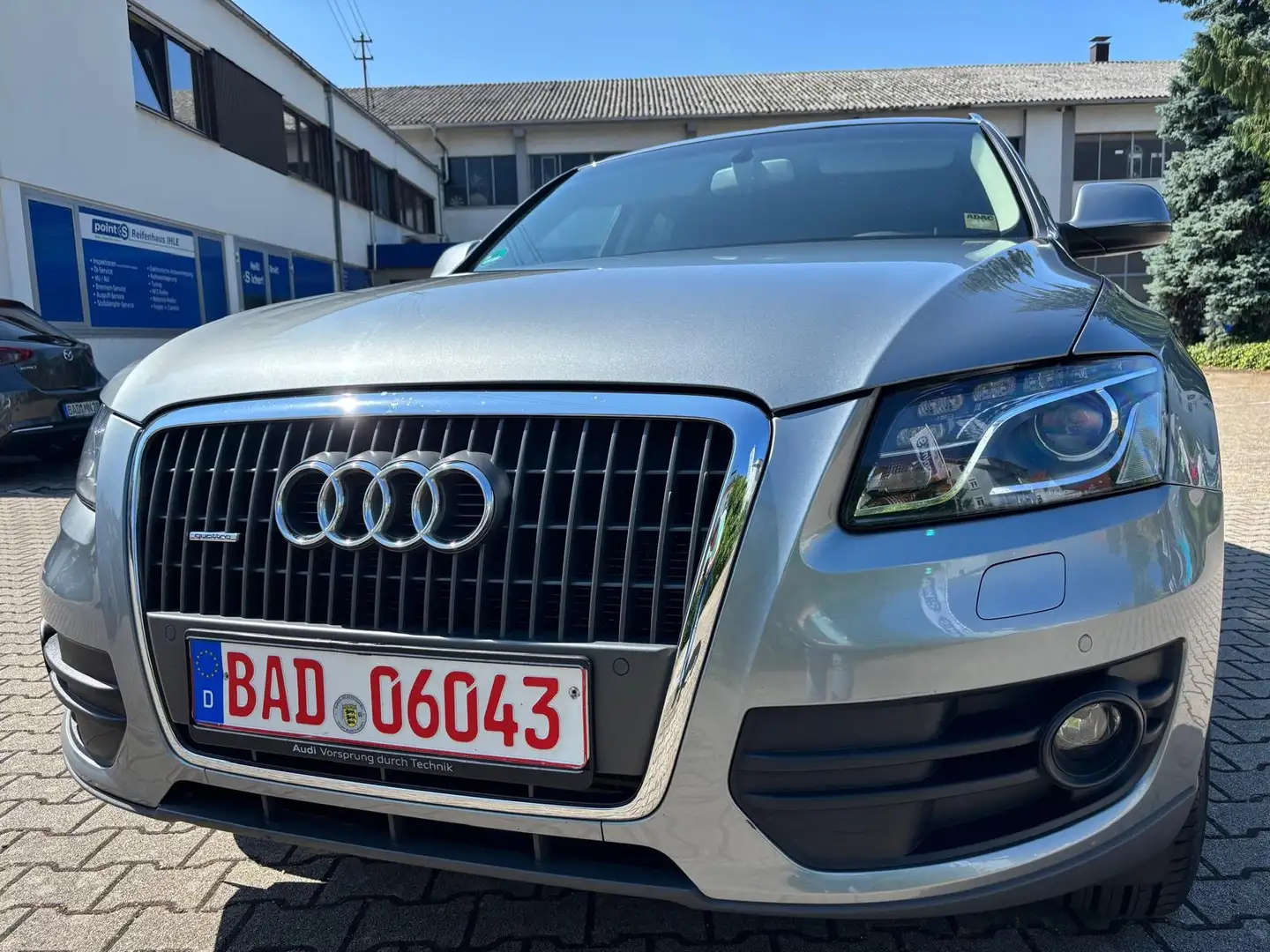 Audi Q5 2.0 TDI (125 kW) quattro Schwarz - 2