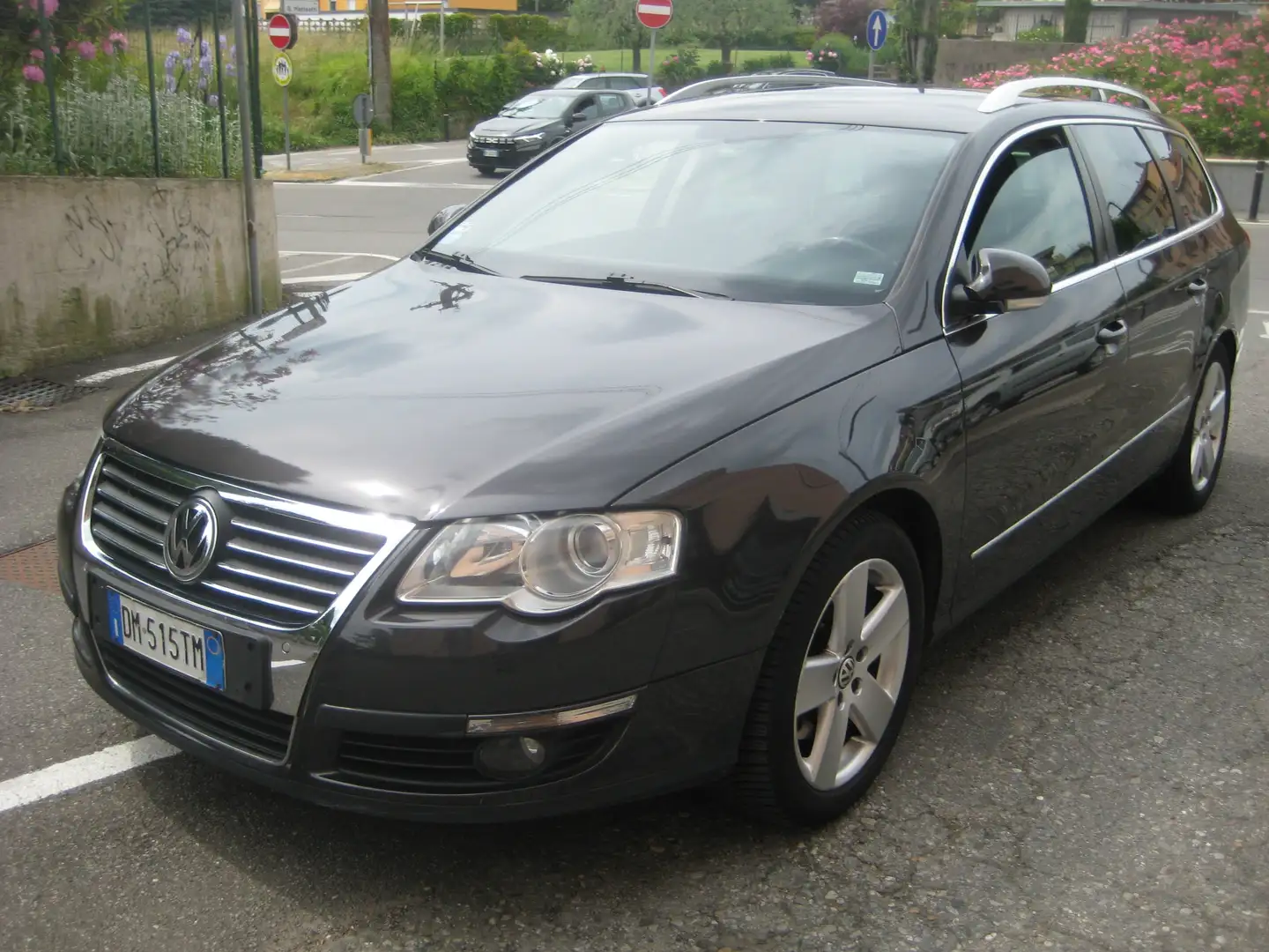 Volkswagen Passat Variant Passat Variant 2.0 tdi Highline 170cv dsg dpf Negro - 1