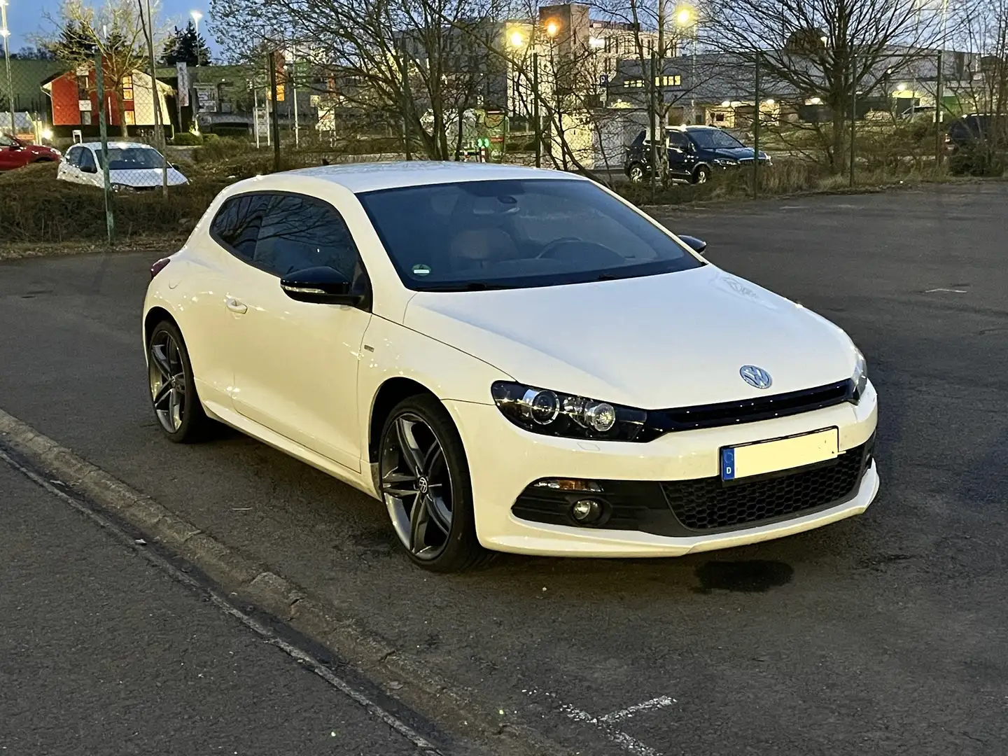 Volkswagen Scirocco 2.0 TDI BMT 103 kW Match Weiß - 1